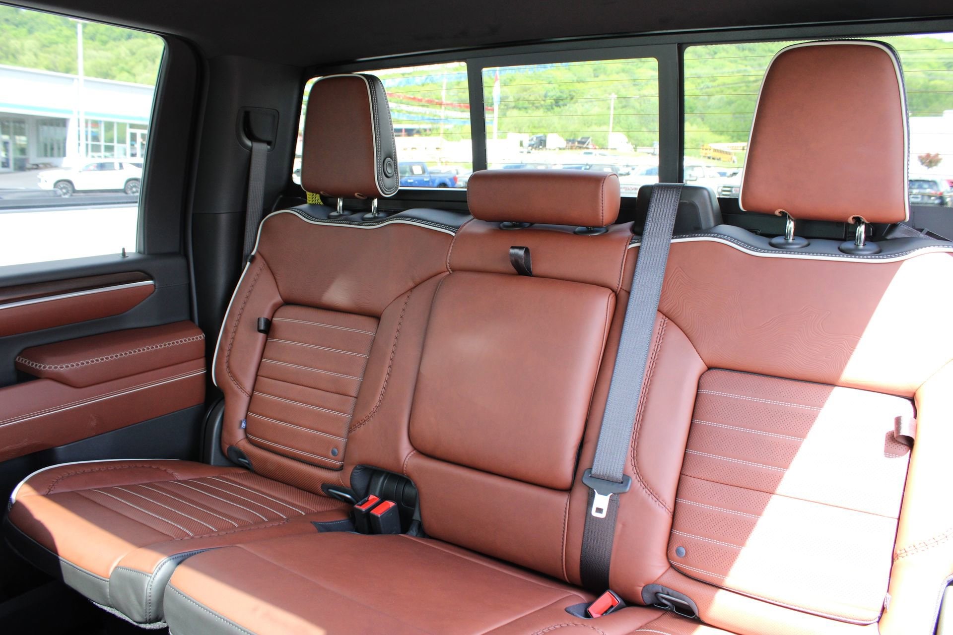 2026 GMC Sierra 3500HD Denali Ultimate - Photo 19