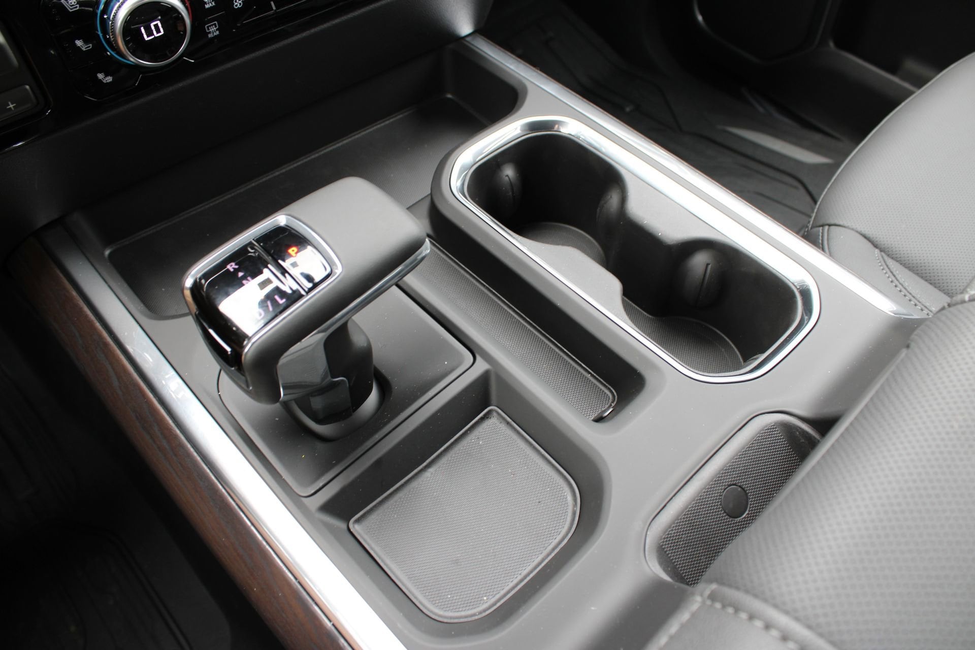 2026 GMC Sierra 1500 SLT - Photo 50