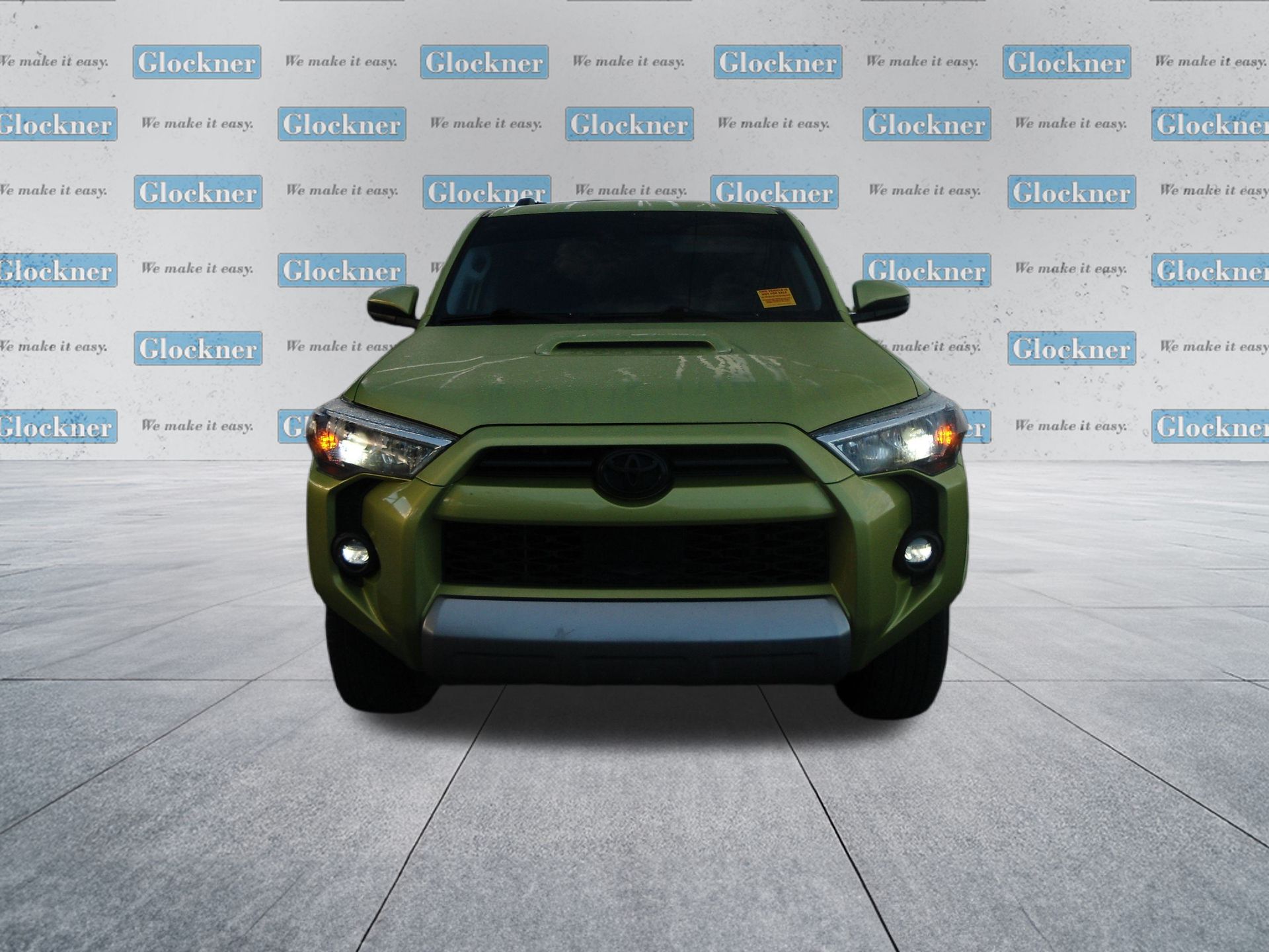 2023 Toyota 4Runner 4WD TRD Off-Road photo 2