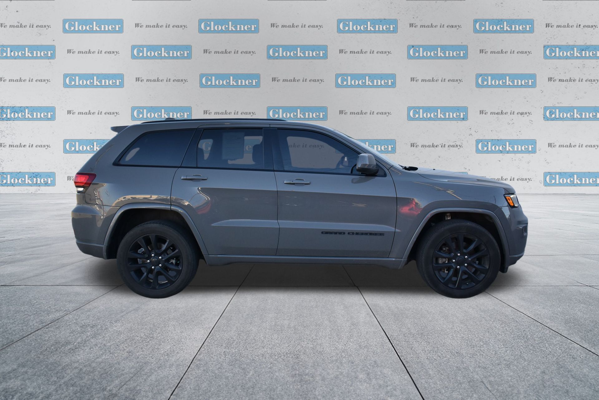 2021 Jeep Grand Cherokee Laredo X photo 3