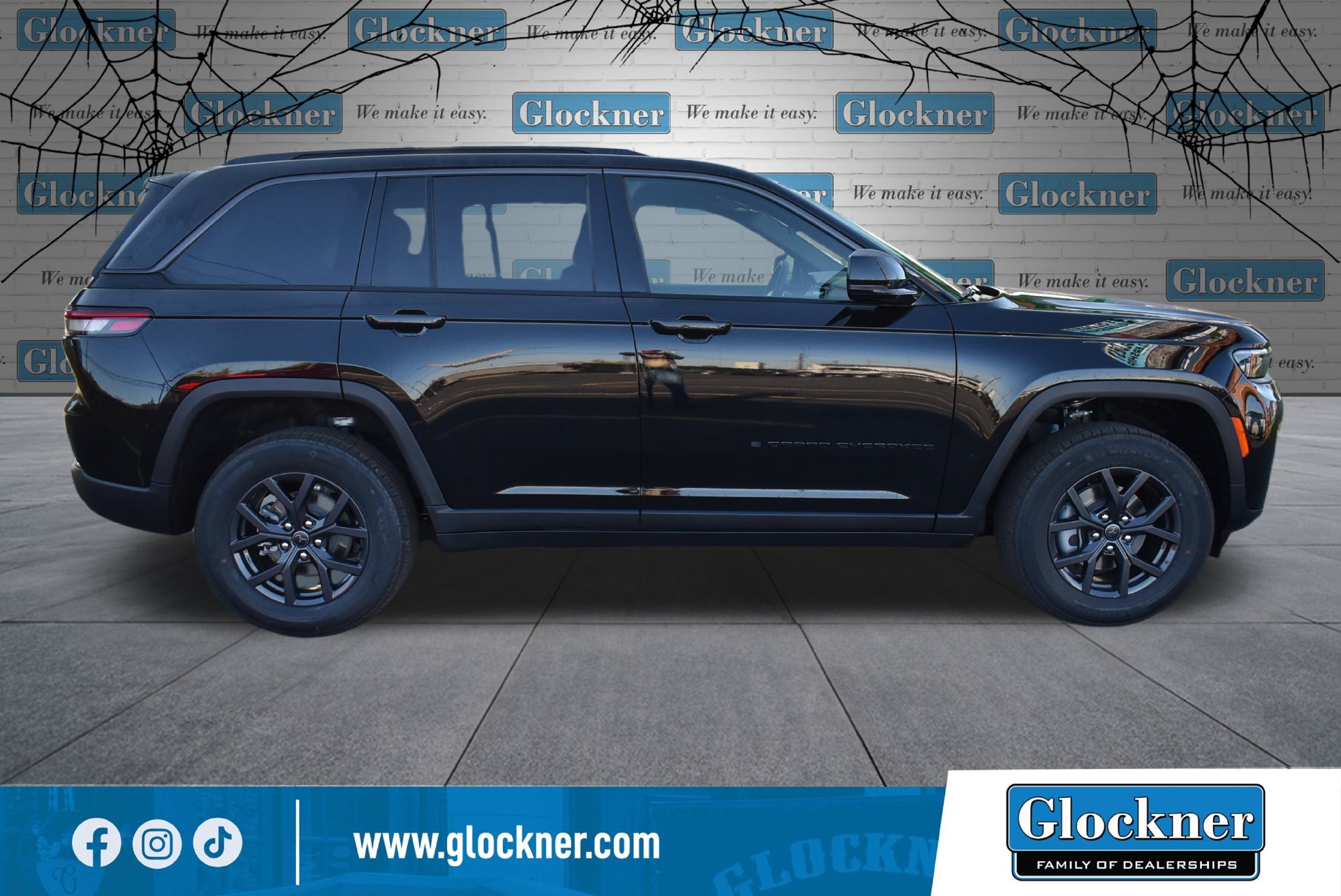 New 2027 Jeep Grand Cherokee 2 Row LAREDO 4X4 Sport Utility
