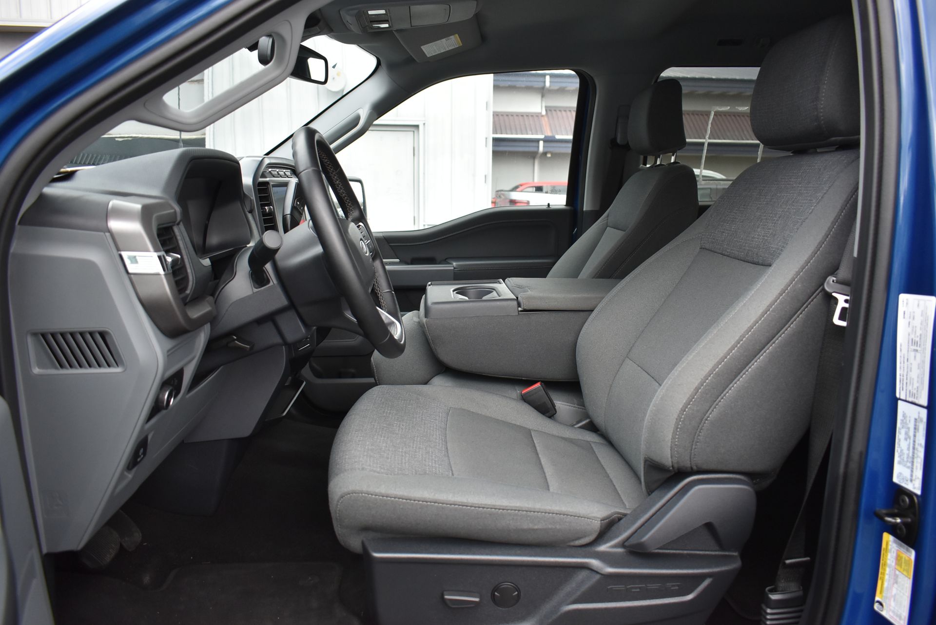 2024 Ford F-150 XLT - Photo 17