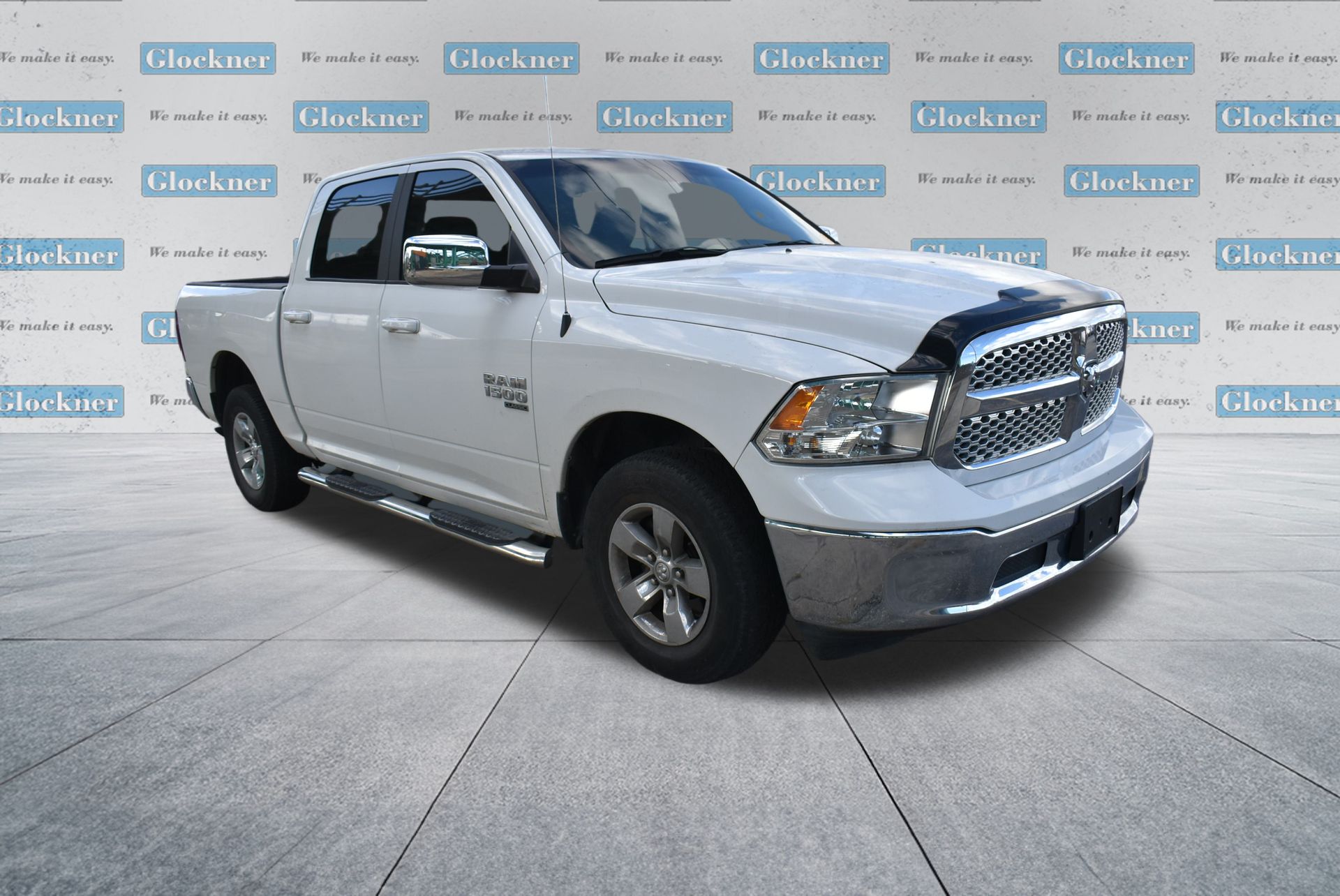 2021 Ram 1500 Classic SLT photo 2