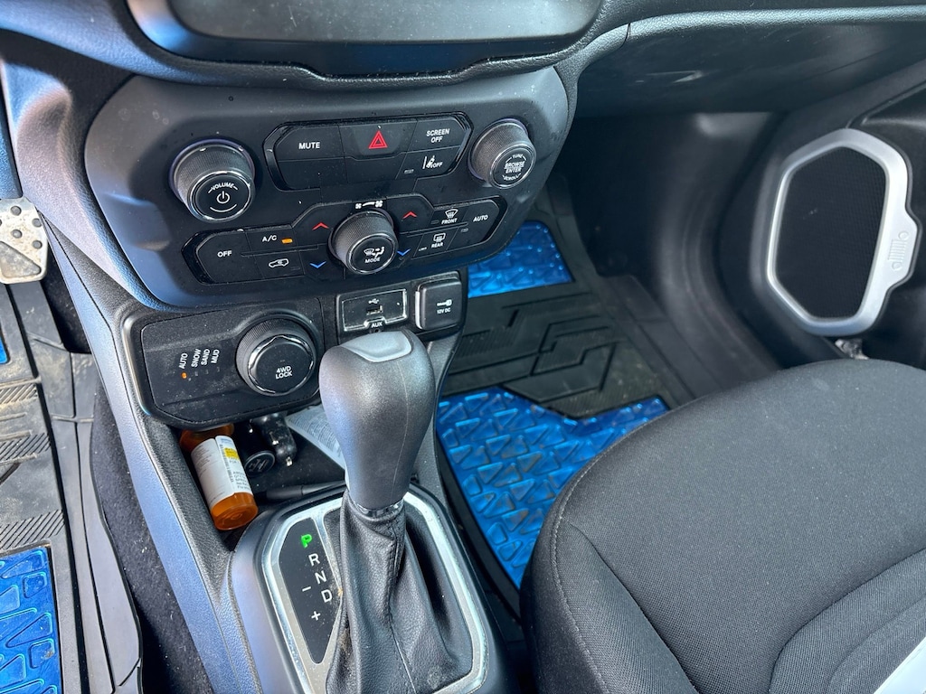 Used 2021 Jeep Renegade Latitude SUV