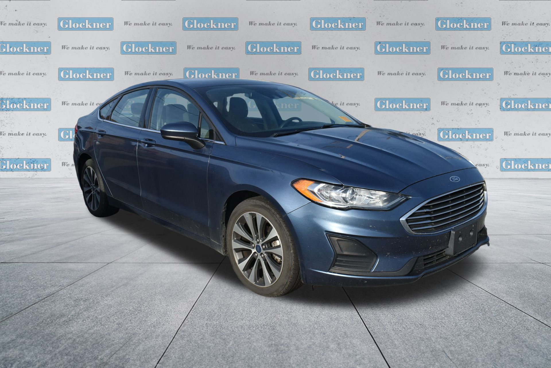 2019 Ford Fusion SE photo 3