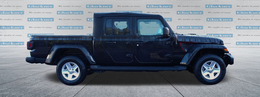 Used 2022 Jeep Gladiator Sport Truck