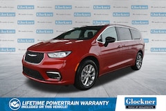 2026 Chrysler Pacifica SELECT AWD Passenger Van