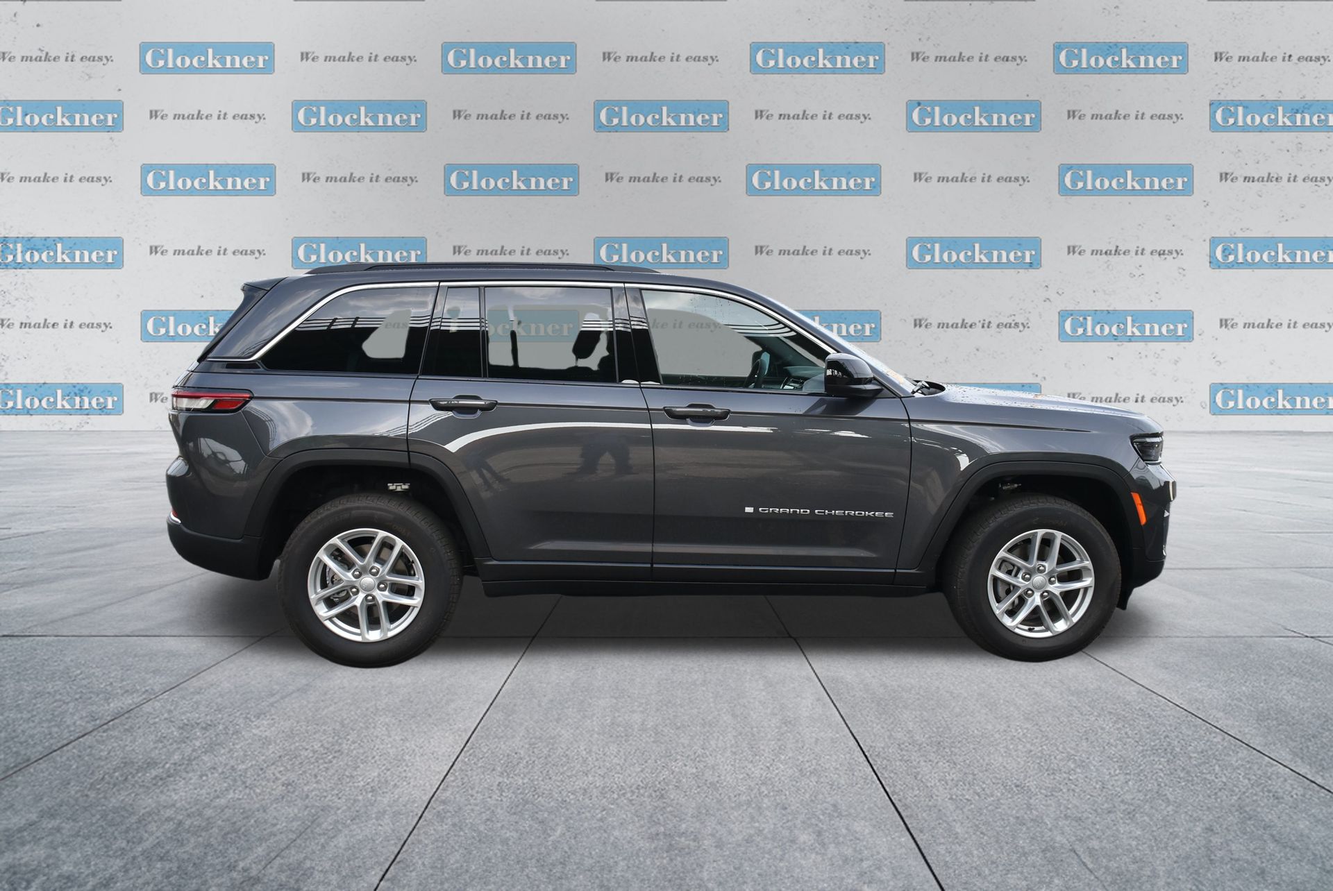 2025 Jeep Grand Cherokee Laredo X photo 4