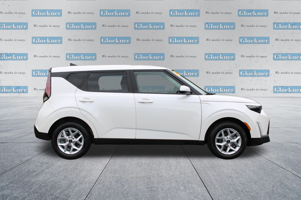 Used 2025 Kia Soul LX Hatchback