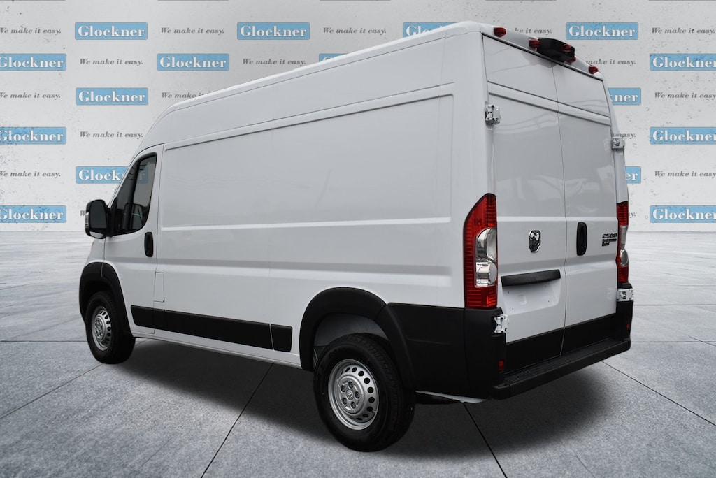 2026 Ram ProMaster 2500 Cargo Van photo 4