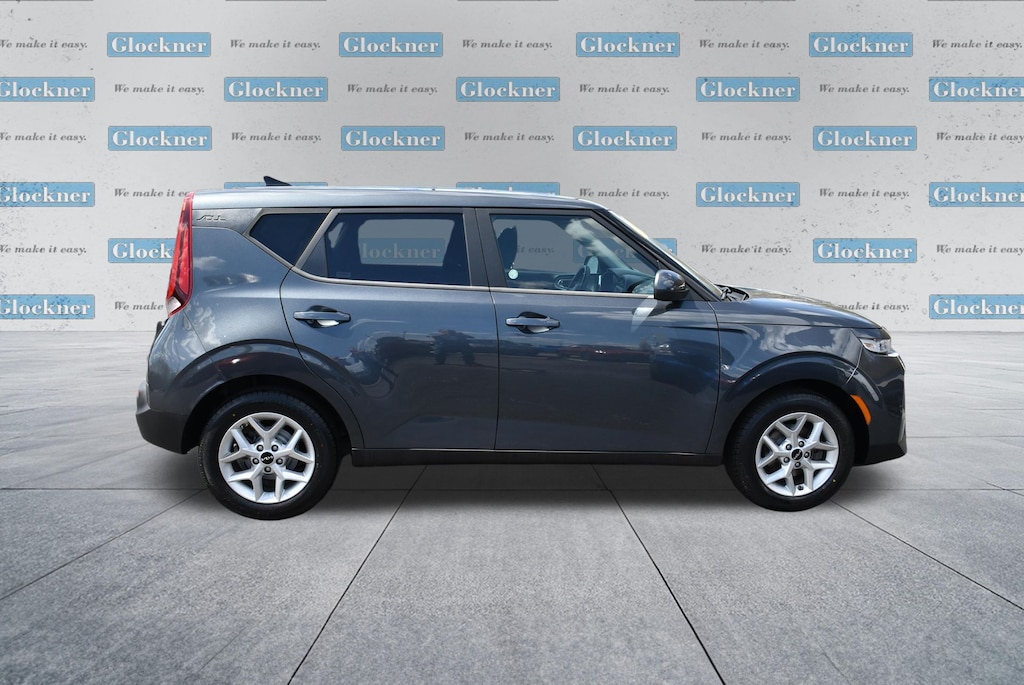 Used 2022 Kia Soul LX Hatchback