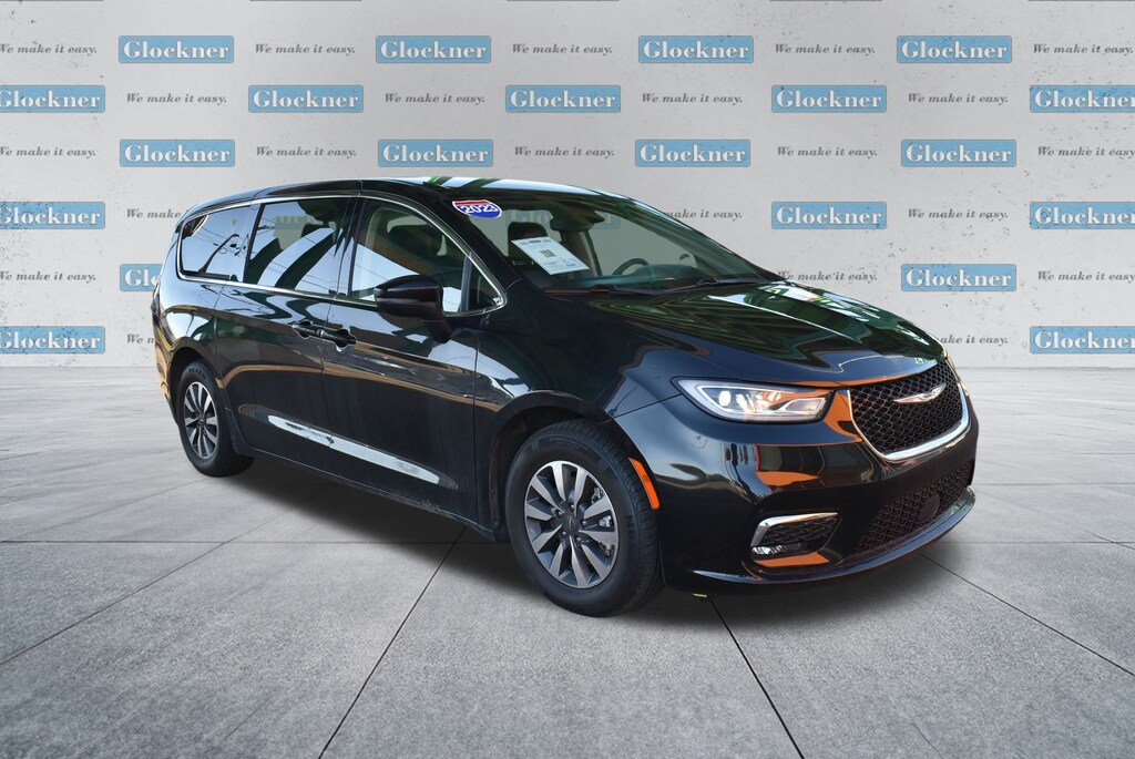 Used 2023 Chrysler Pacifica Hybrid Touring L Minivan/Van