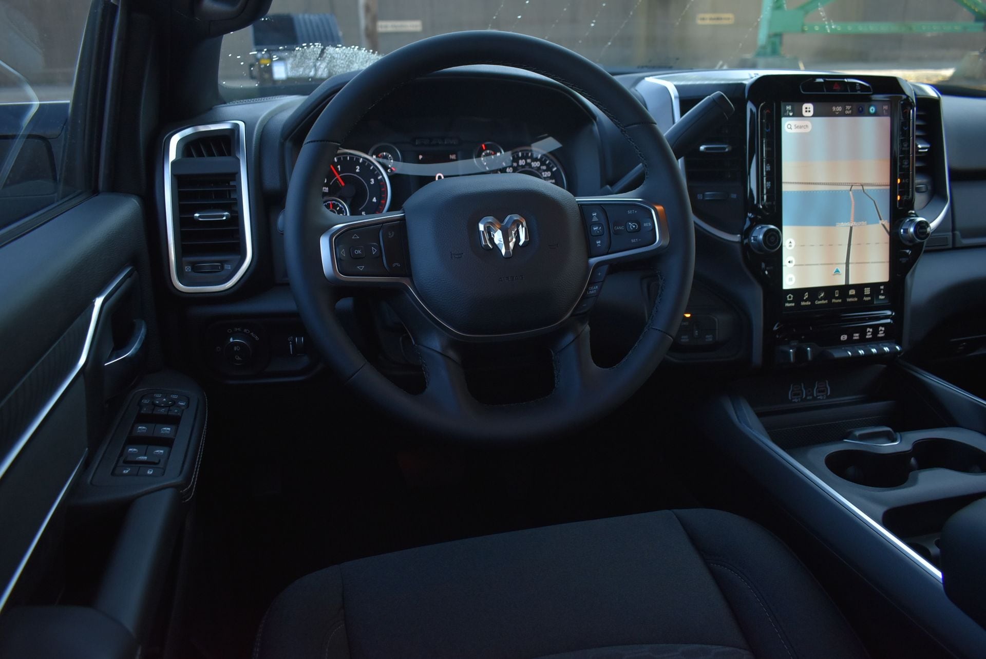 2026 RAM 3500 Big Horn - Photo 15