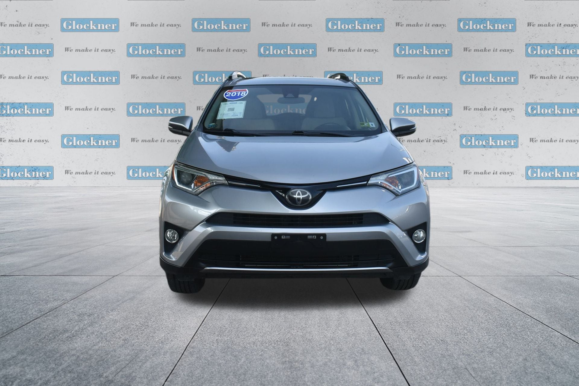 Used 2018 Toyota RAV4 XLE with VIN JTMWFREV2JJ199906 for sale in Ashland, KY