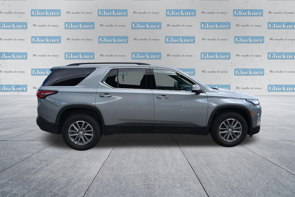 Used 2023 Chevrolet Traverse LT SUV