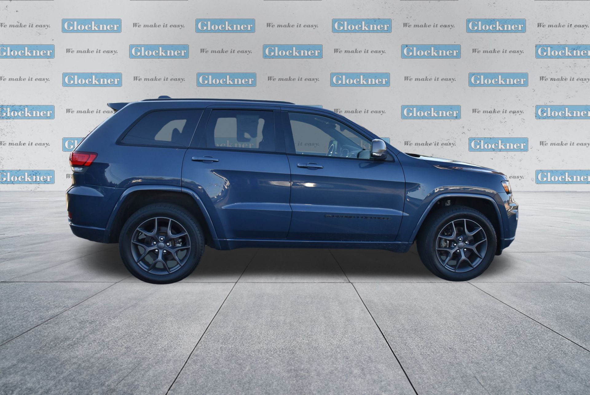 2021 Jeep Grand Cherokee Anniversary Edition photo 4
