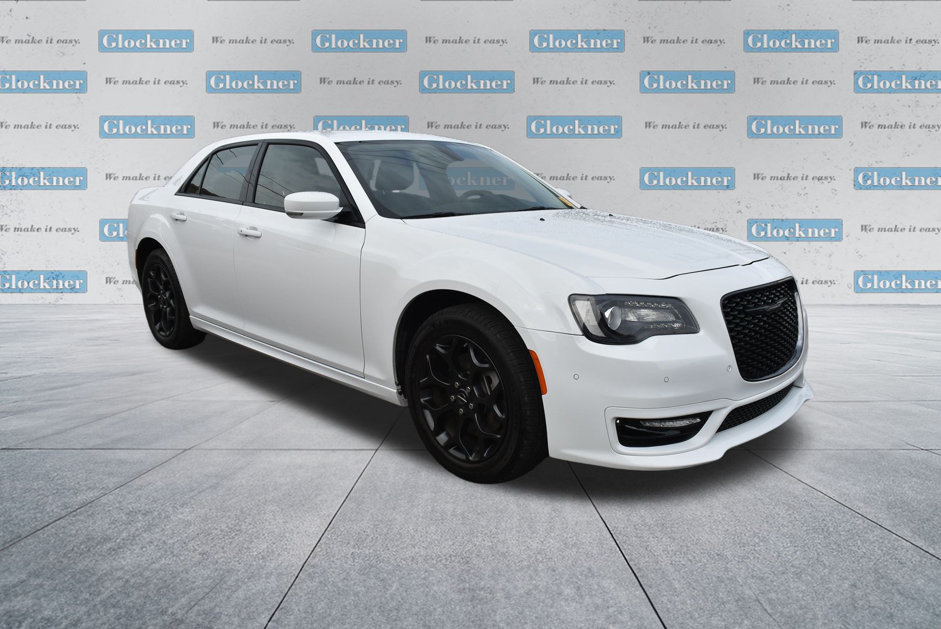 2022 Chrysler 300 Touring L photo 2