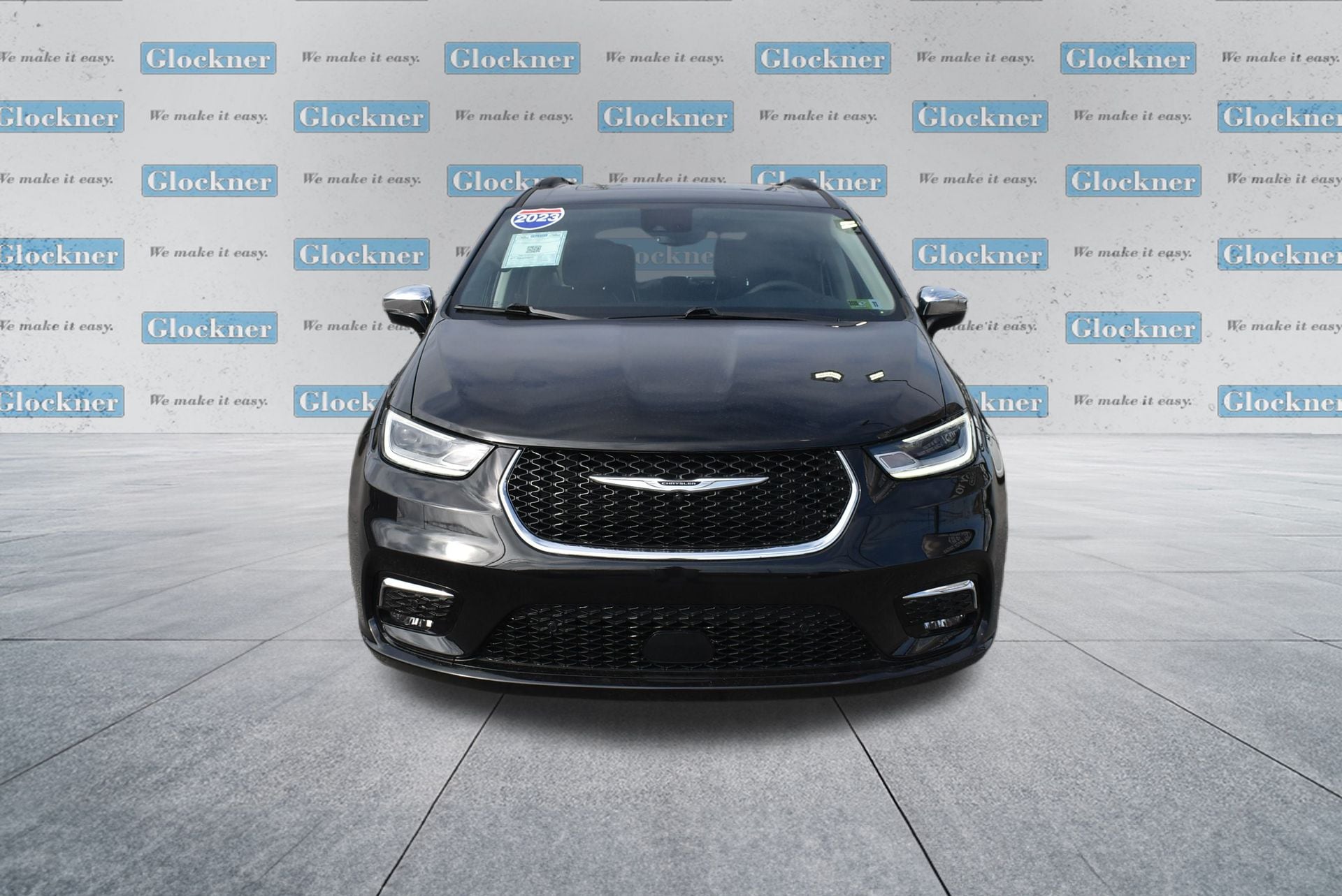 Used 2023 Chrysler Pacifica Limited with VIN 2C4RC1GG7PR517867 for sale in Ashland, KY