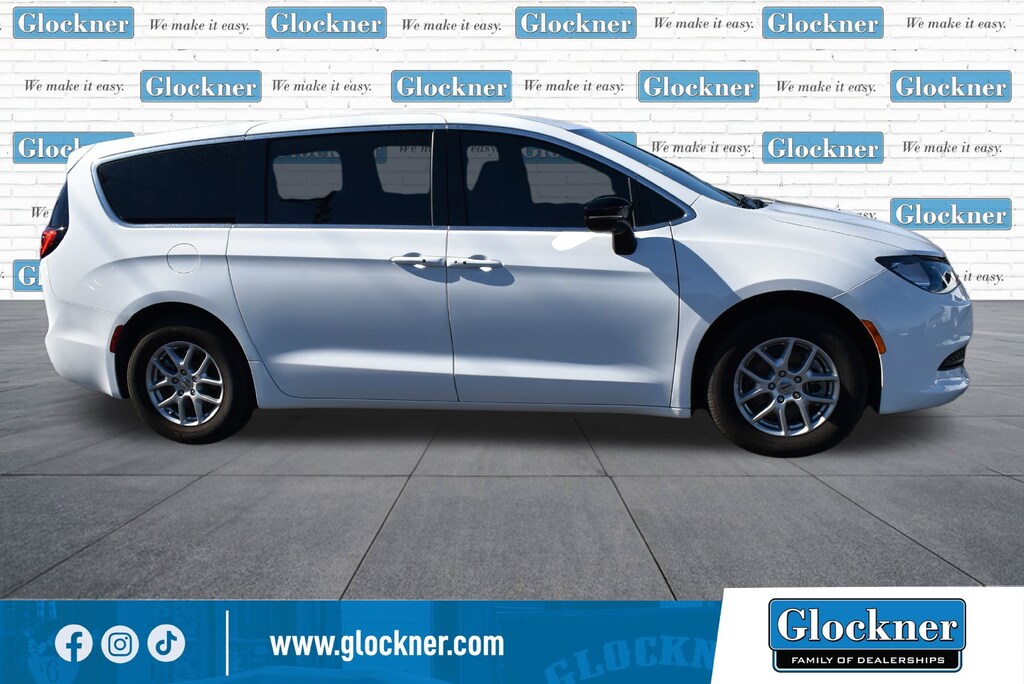 Used 2025 Chrysler Voyager LX Minivan/Van