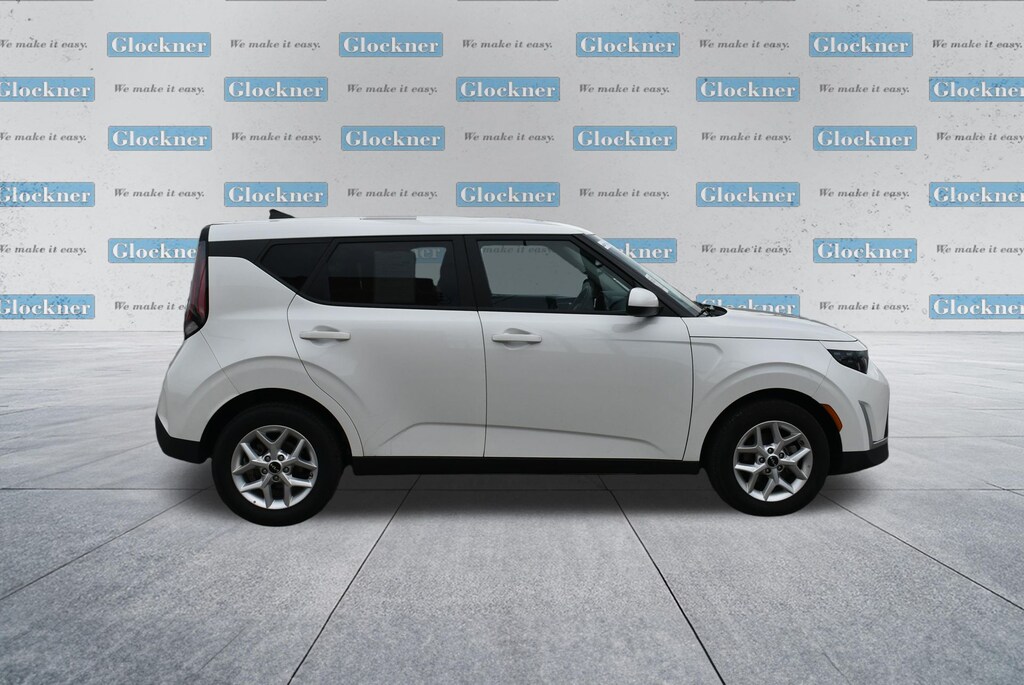 Used 2025 Kia Soul LX Hatchback