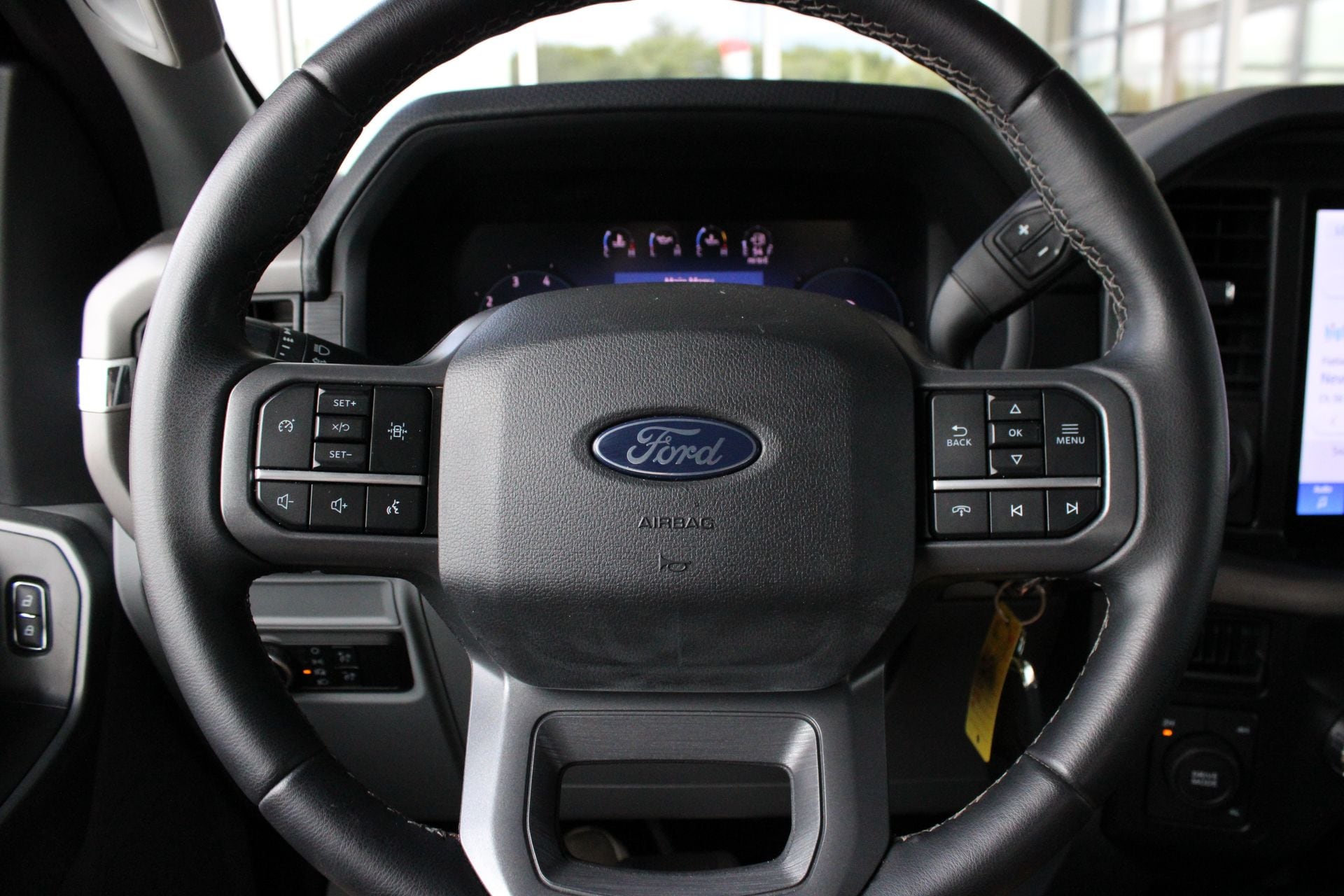2024 Ford F-150 XLT - Photo 30