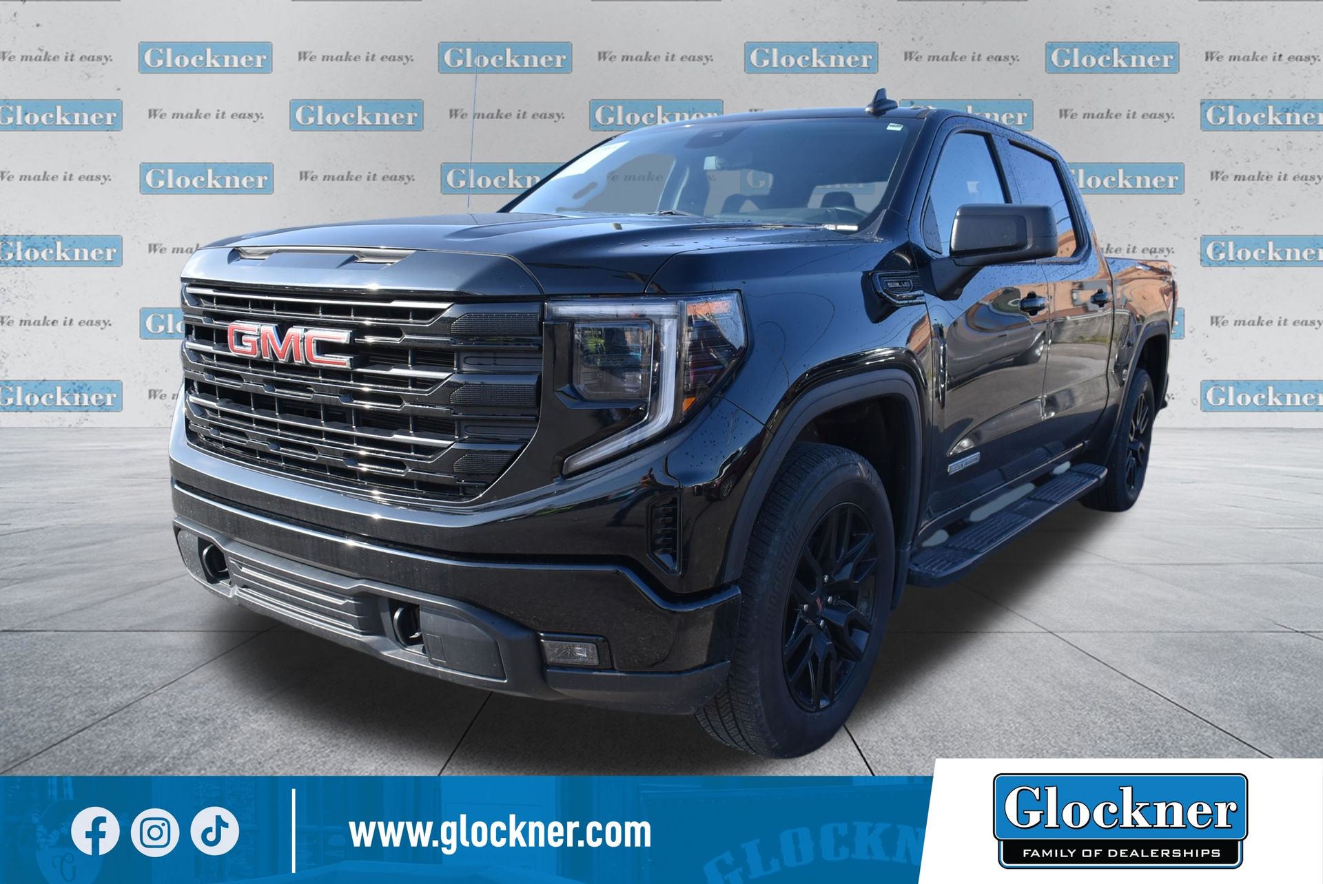 2022 GMC Sierra 4WD Crew Cab Short Box Elevation's photo