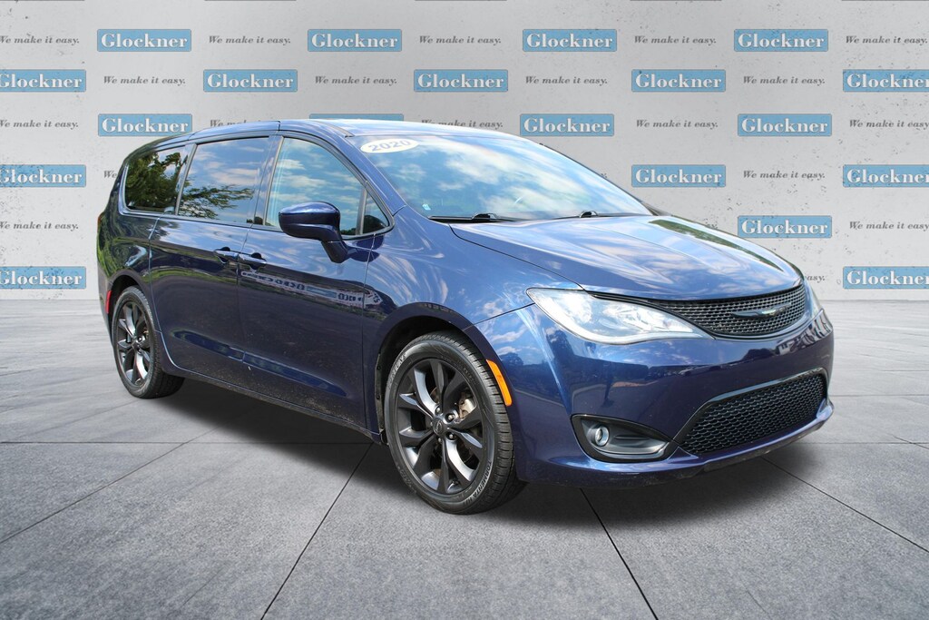 Used 2020 Chrysler Pacifica Touring Minivan/Van