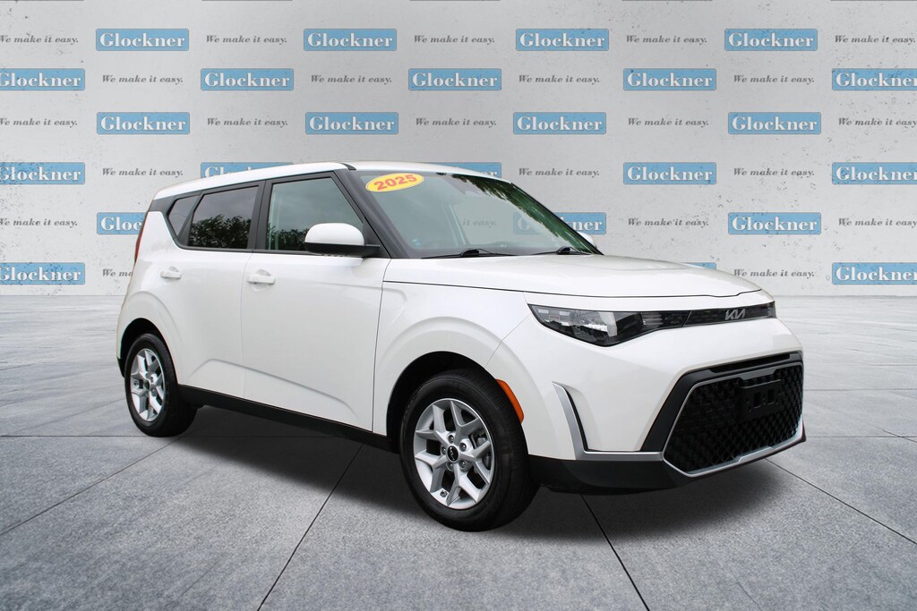 Used 2025 Kia Soul LX Hatchback