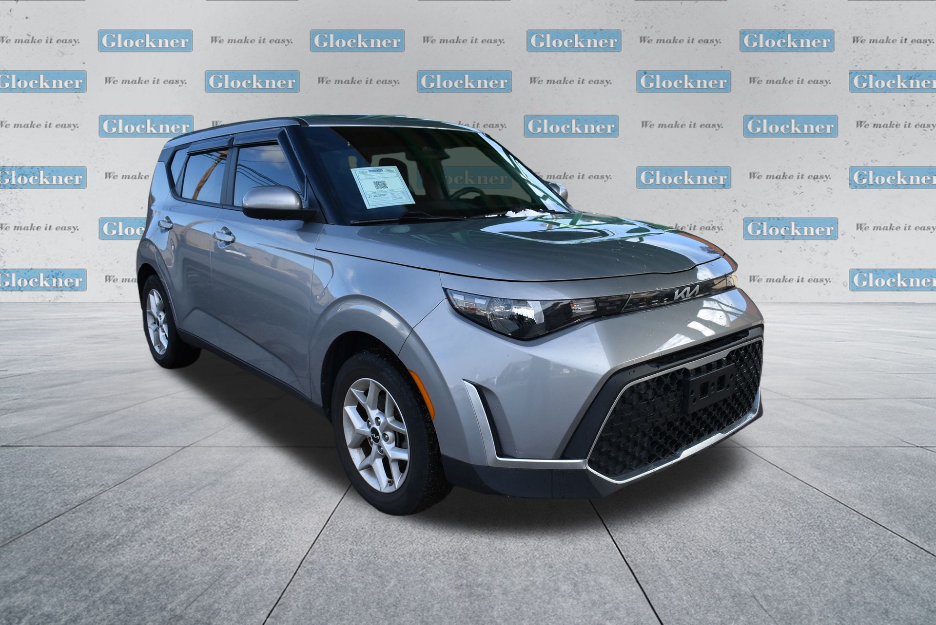 2023 Kia Soul LX photo 2
