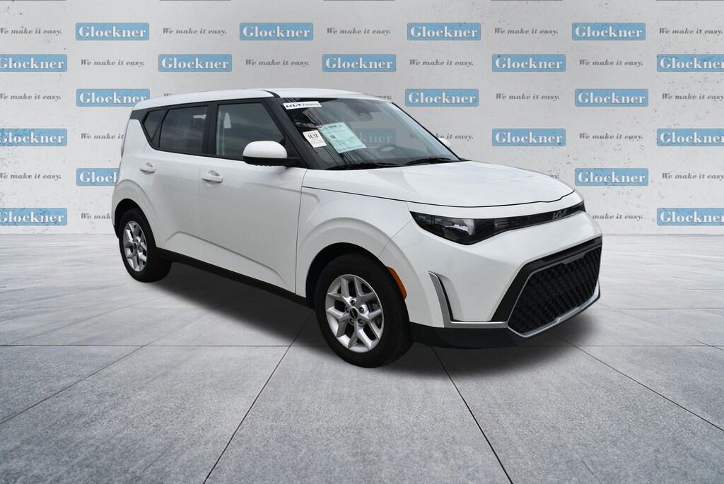 Used 2025 Kia Soul LX Hatchback