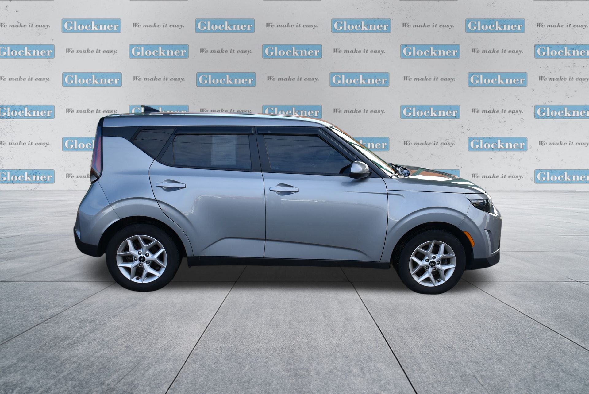2023 Kia Soul LX photo 3