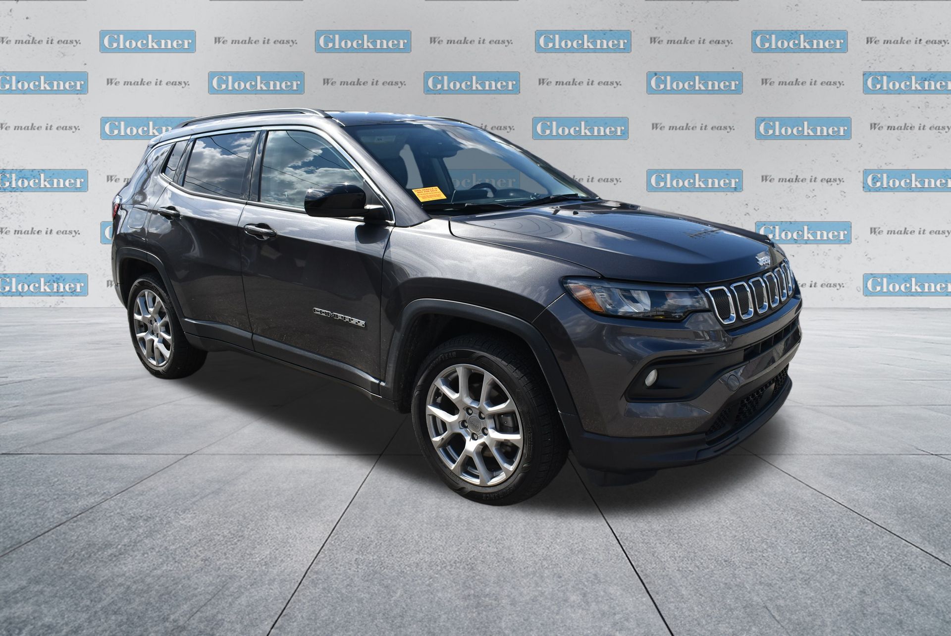 2022 Jeep Compass Latitude Lux photo 3