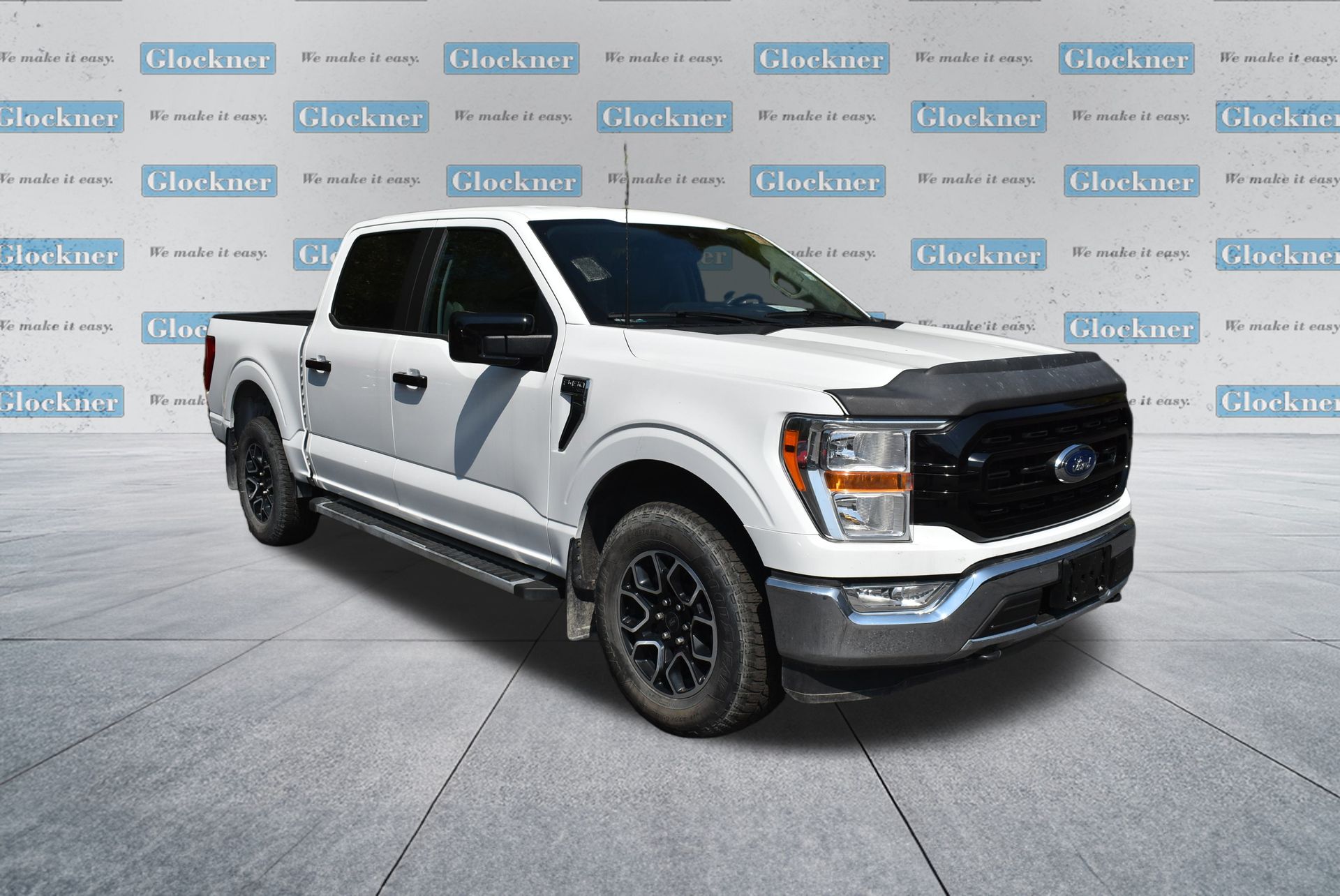 2023 Ford F-150 XLT photo 2