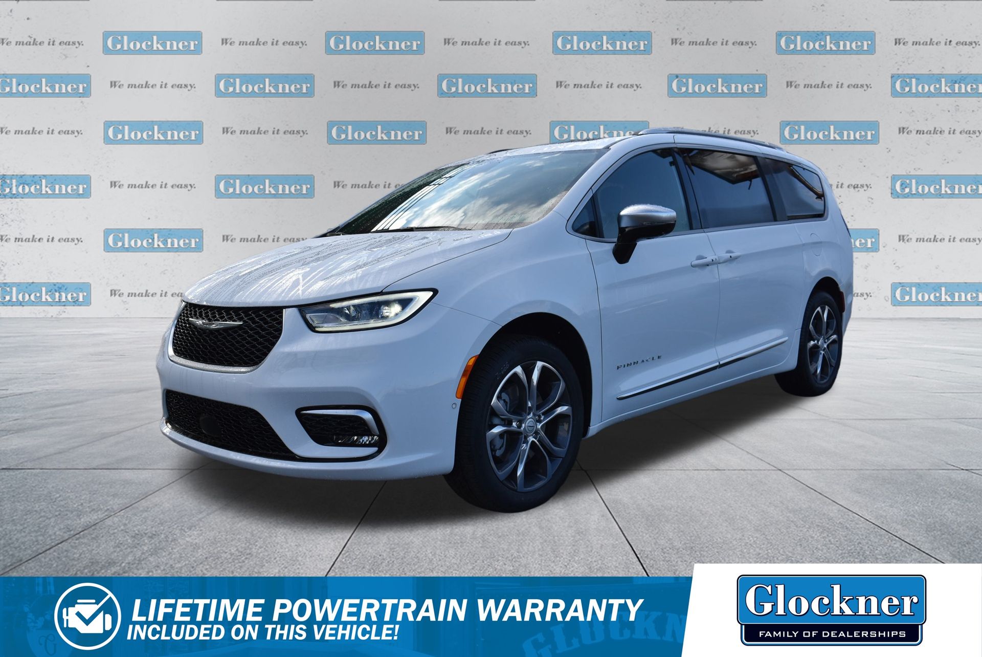 2026 Chrysler Pacifica Pinnacle's photo