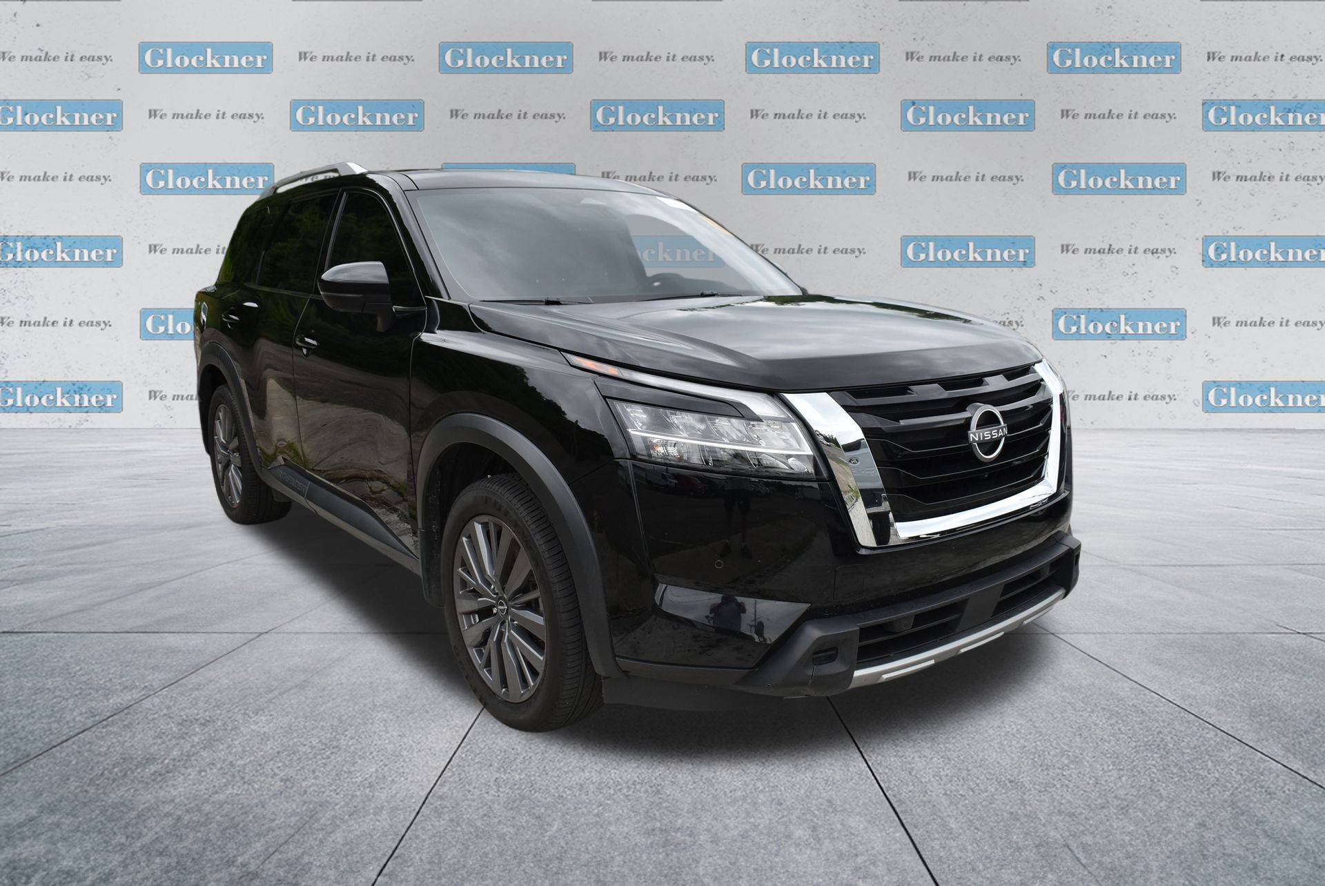 2023 Nissan Pathfinder SL photo 3