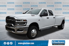 2026 Ram 3500 TRADESMAN CREW CAB 4X4 8' BOX Pickup