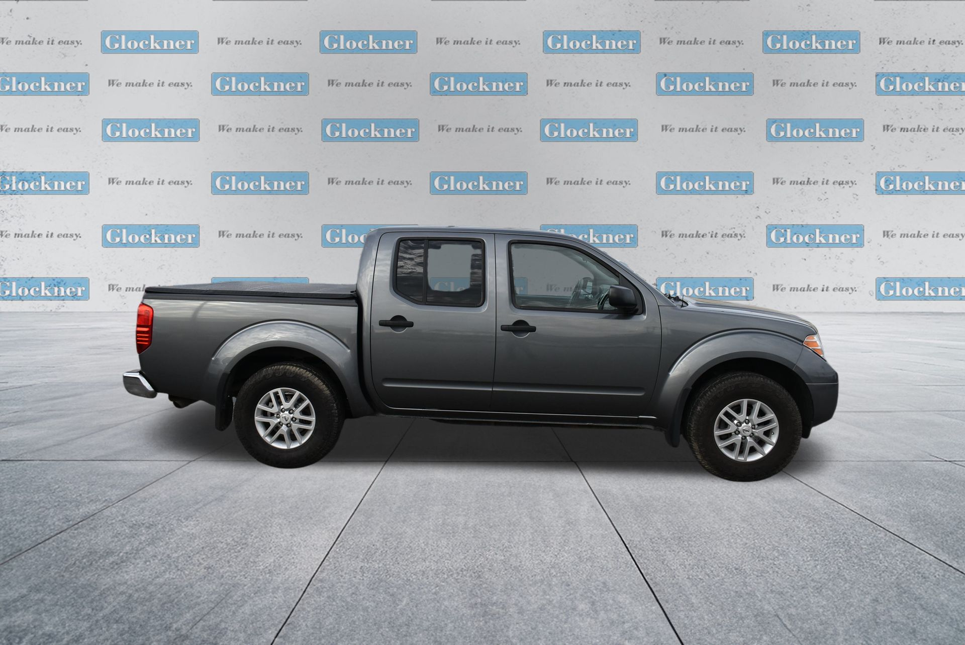 2017 Nissan Frontier SV photo 3