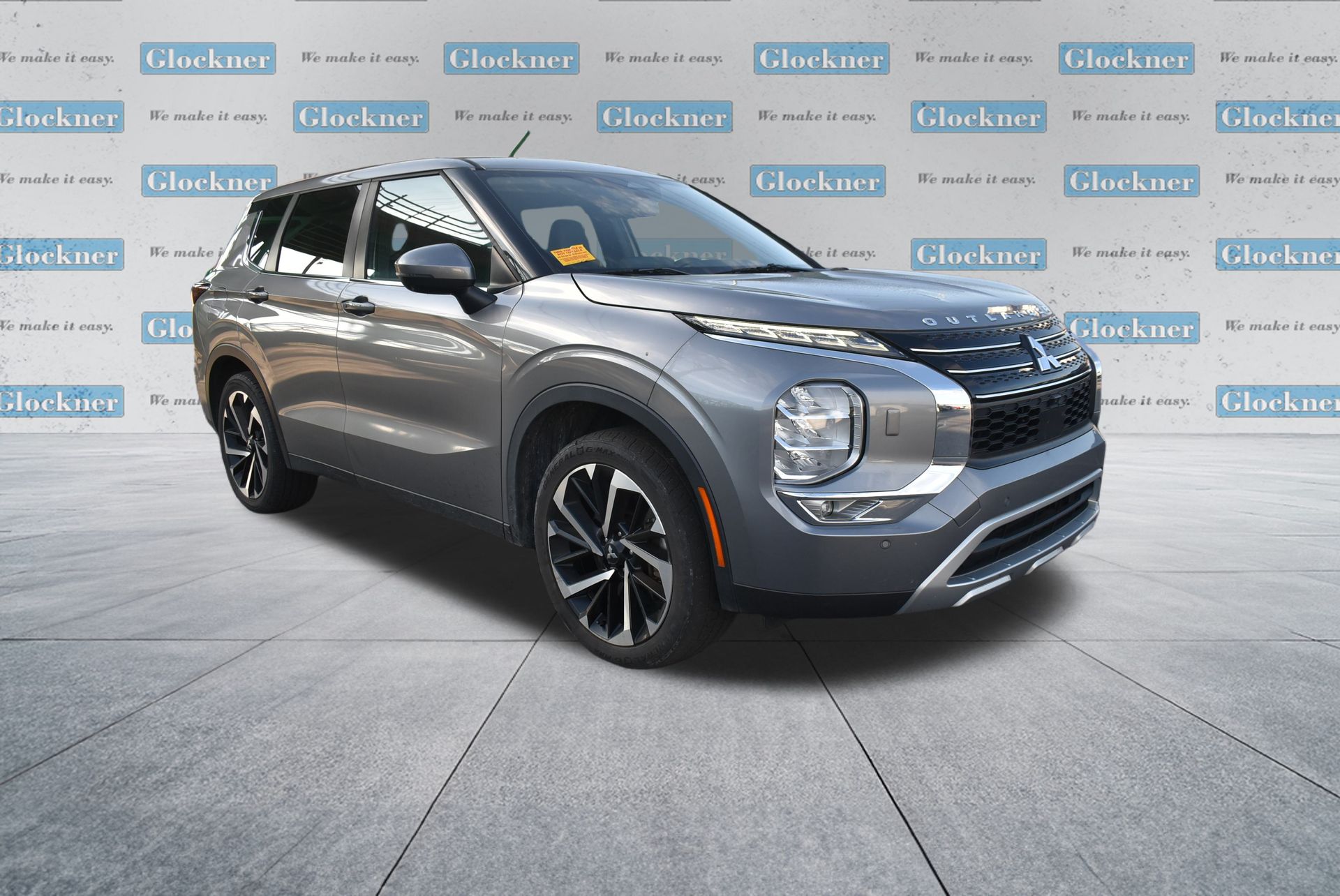 2022 Mitsubishi Outlander SE Launch Edition photo 3