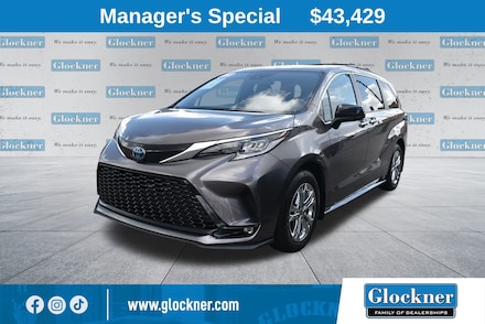 2022 Toyota Sienna XSE Minivan/Van