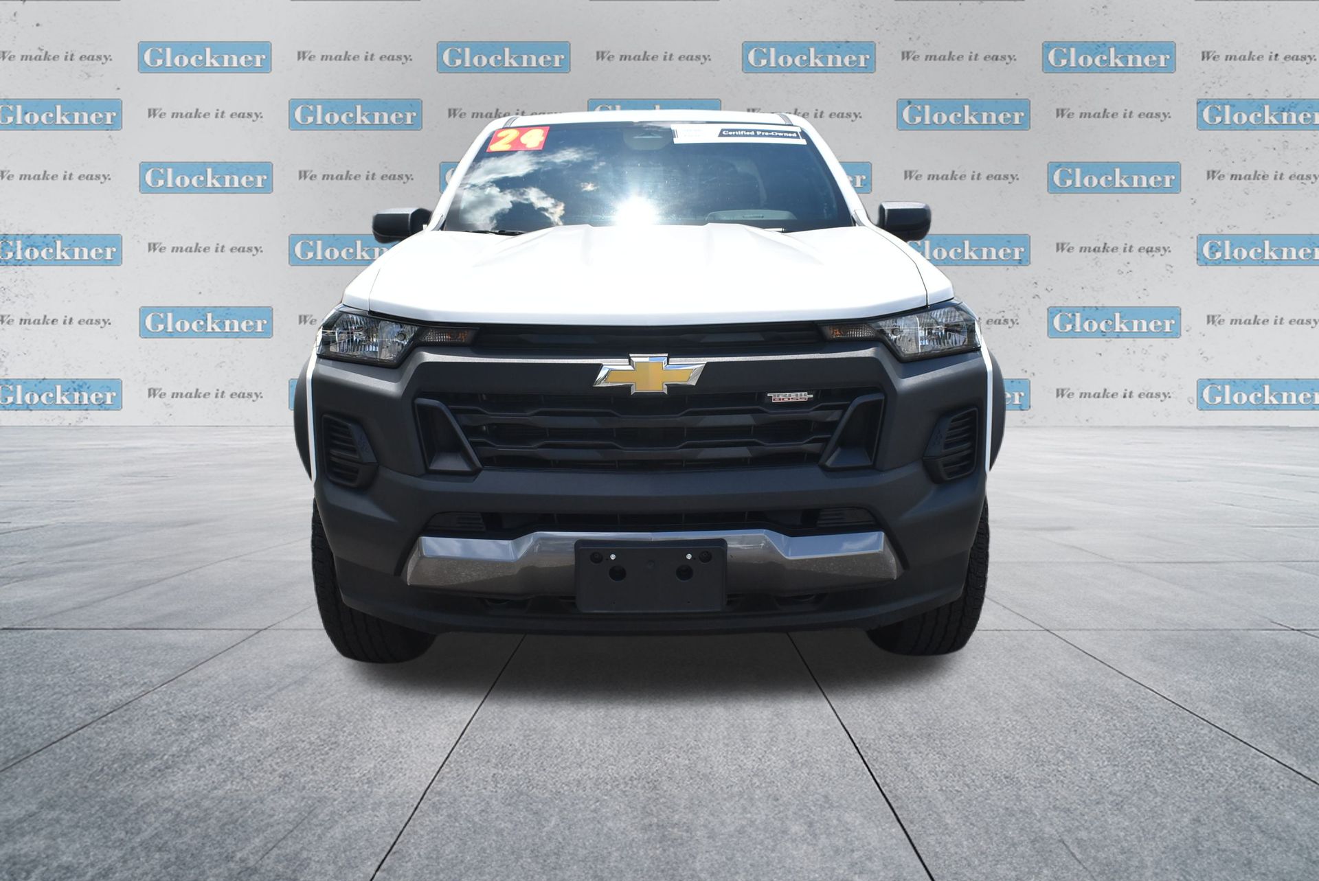 2024 Chevrolet Colorado Trail Boss photo 2