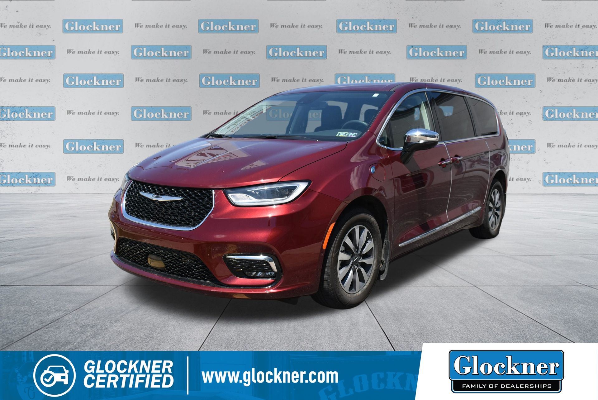 2023 Chrysler Pacifica Hybrid Limited Hybrid's photo