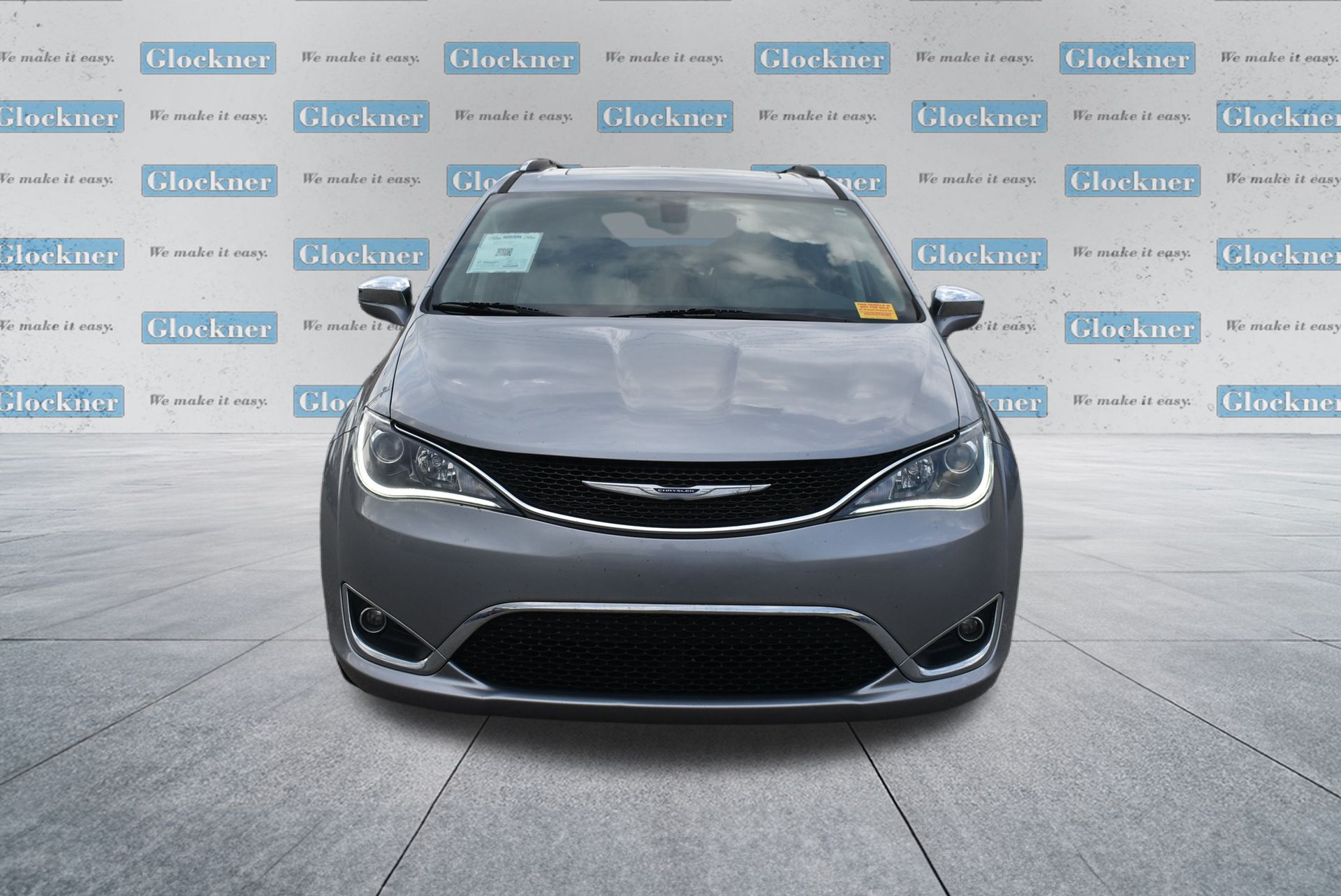 2020 Chrysler Pacifica Limited photo 2