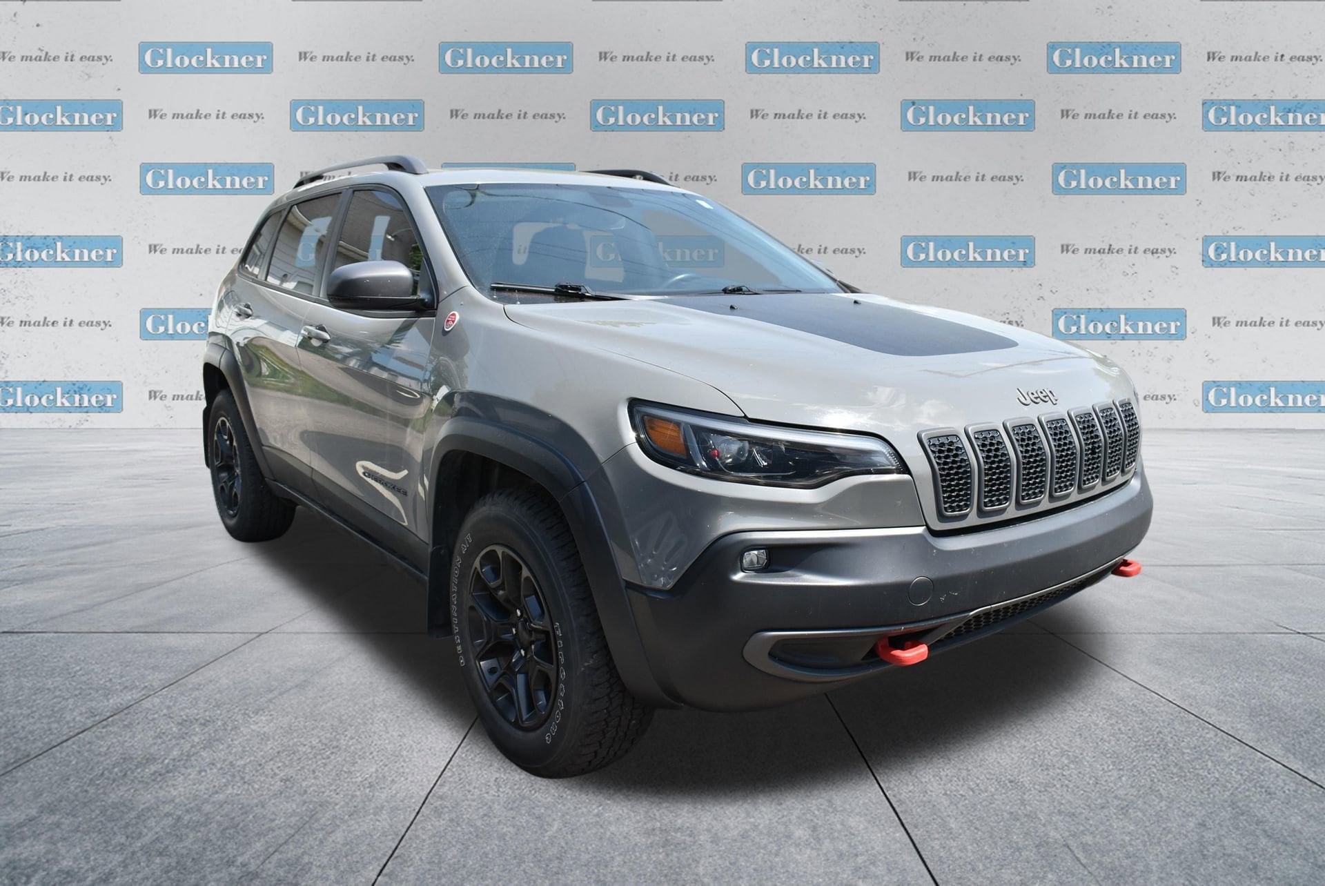 Used 2019 Jeep Cherokee Trailhawk with VIN 1C4PJMBX8KD483780 for sale in Ironton, OH