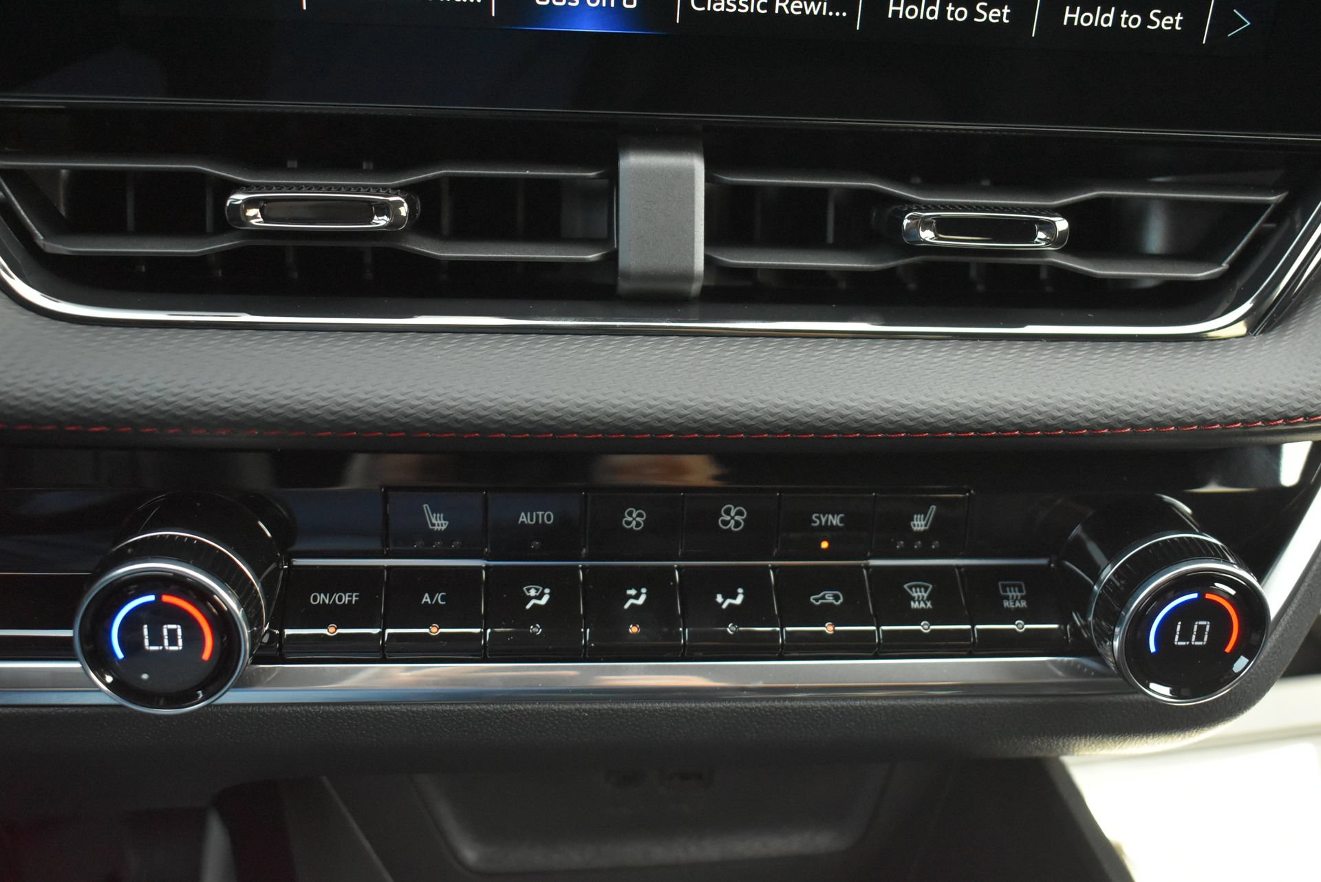 2027 Chevrolet Equinox RS - Photo 31