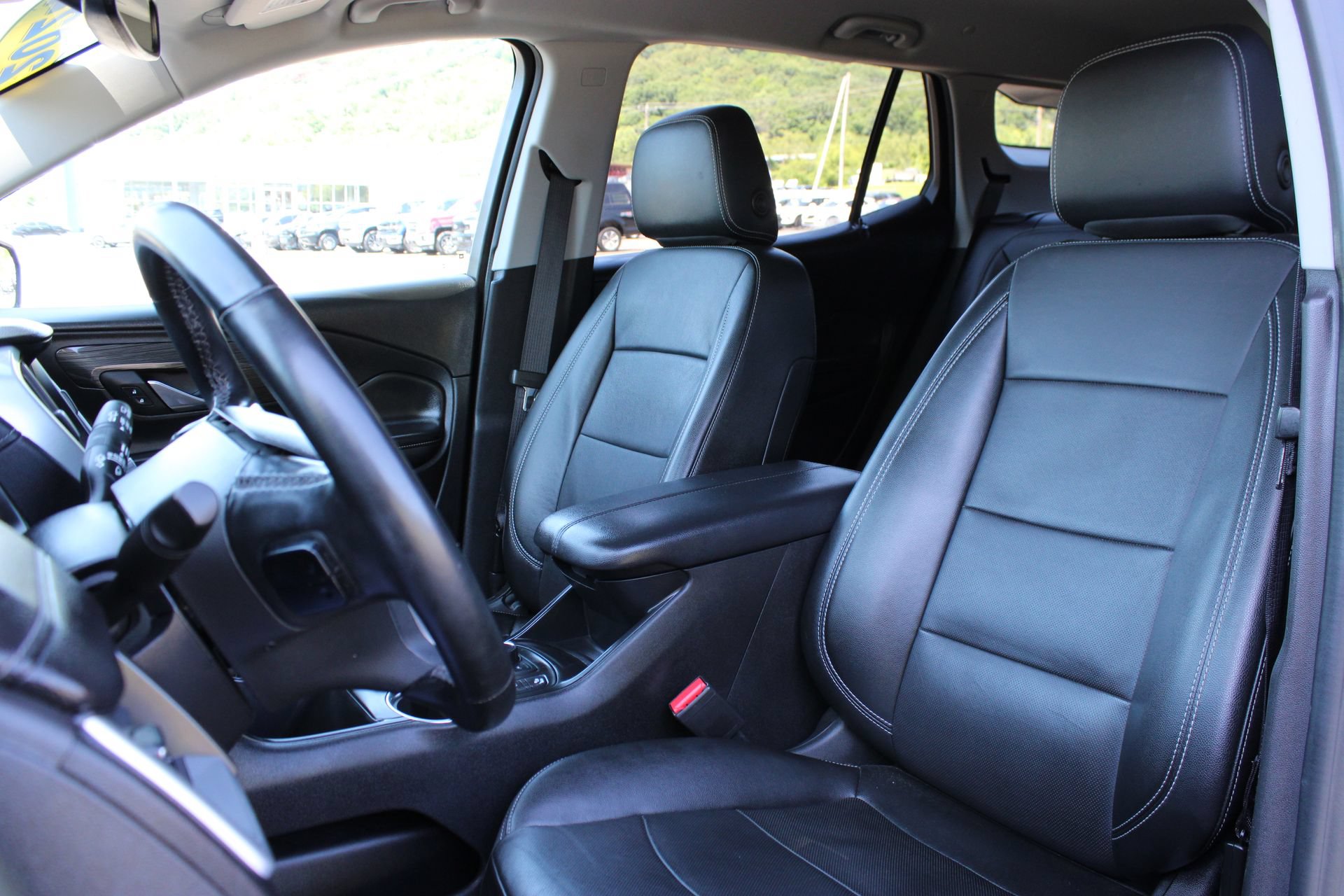 2024 GMC Terrain SLT - Photo 14