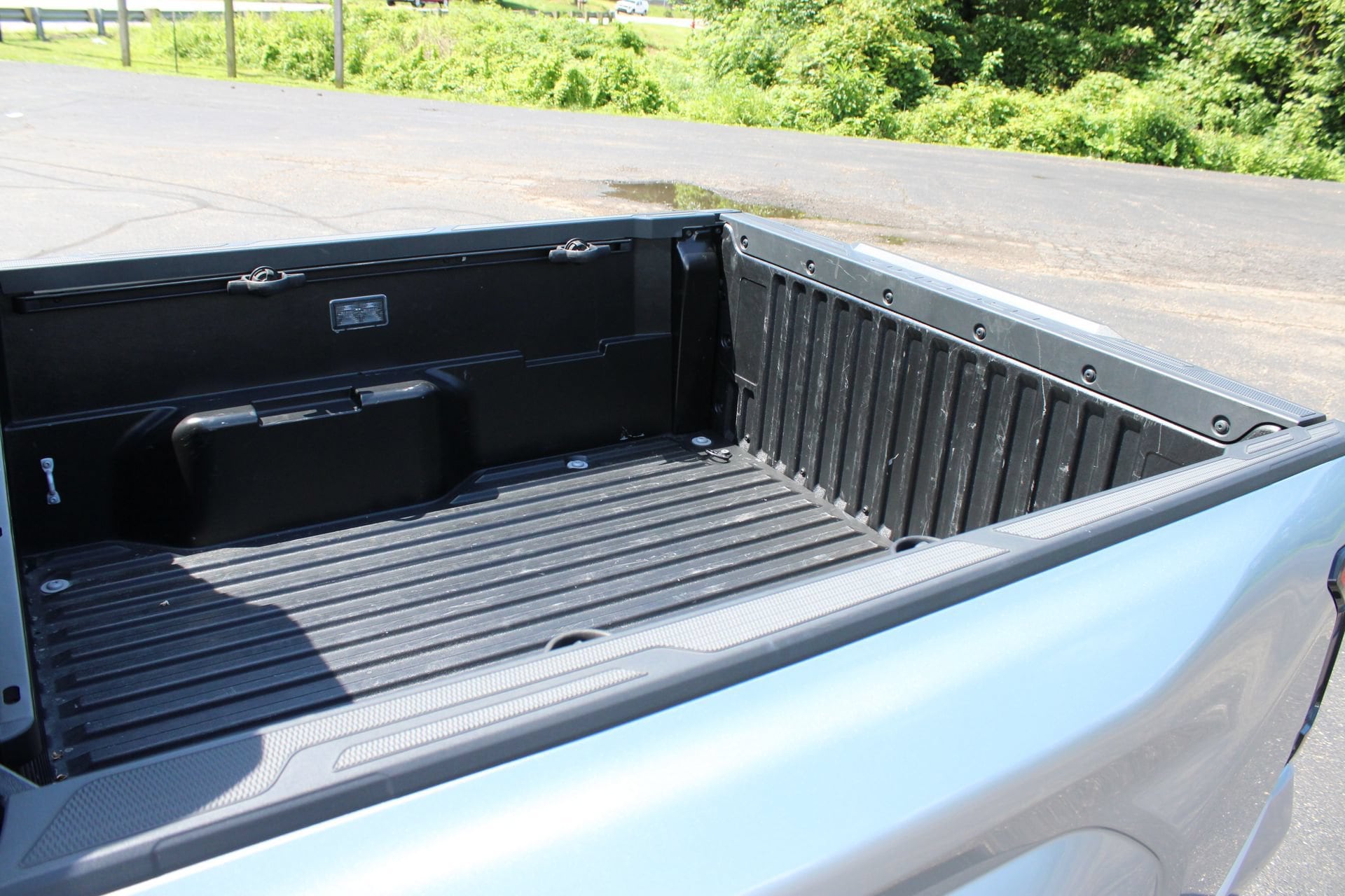 2025 Toyota Tacoma SR5 - Photo 12