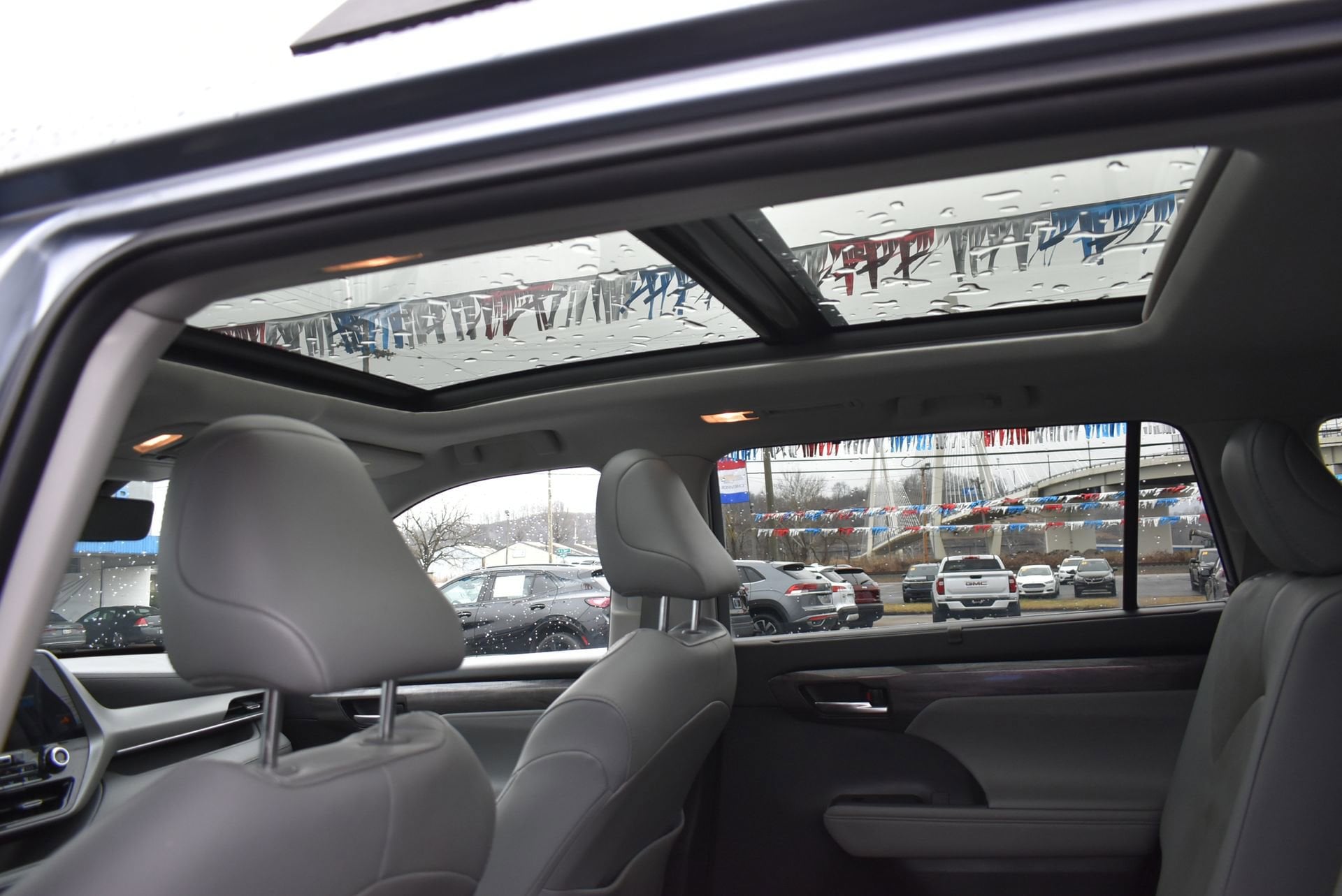 2021 Toyota Highlander Platinum - Photo 19