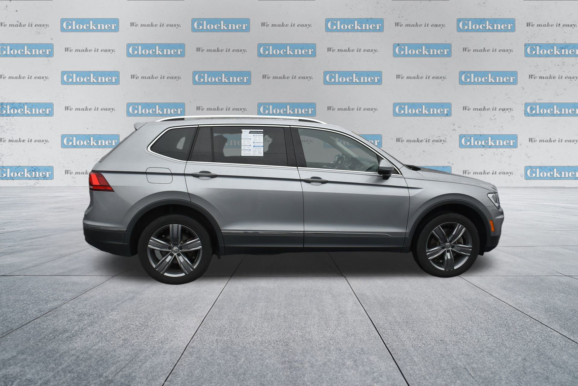 2020 Volkswagen Tiguan SE photo 3
