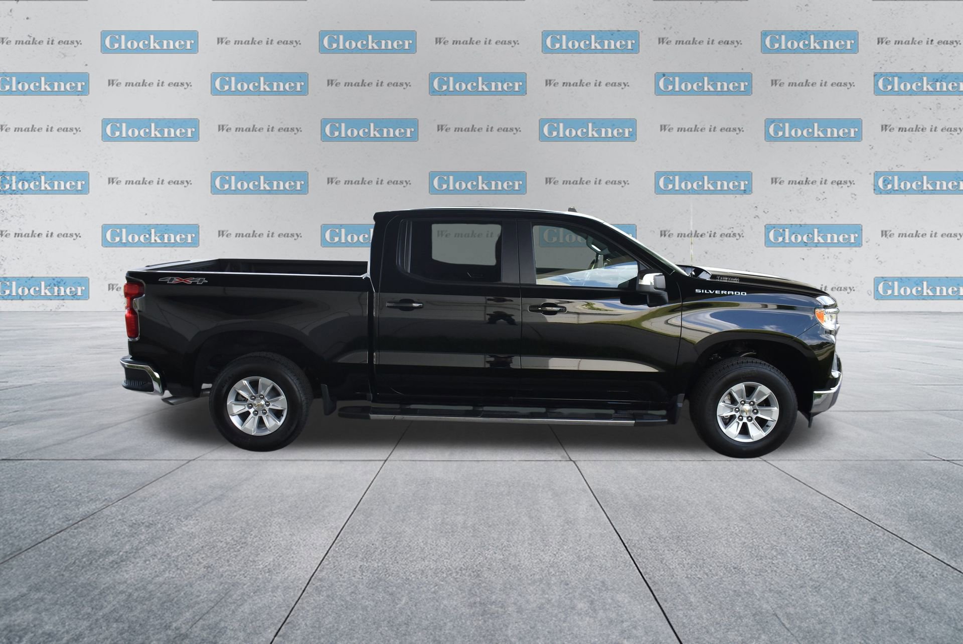 2025 Chevrolet Silverado 1500 LT photo 4