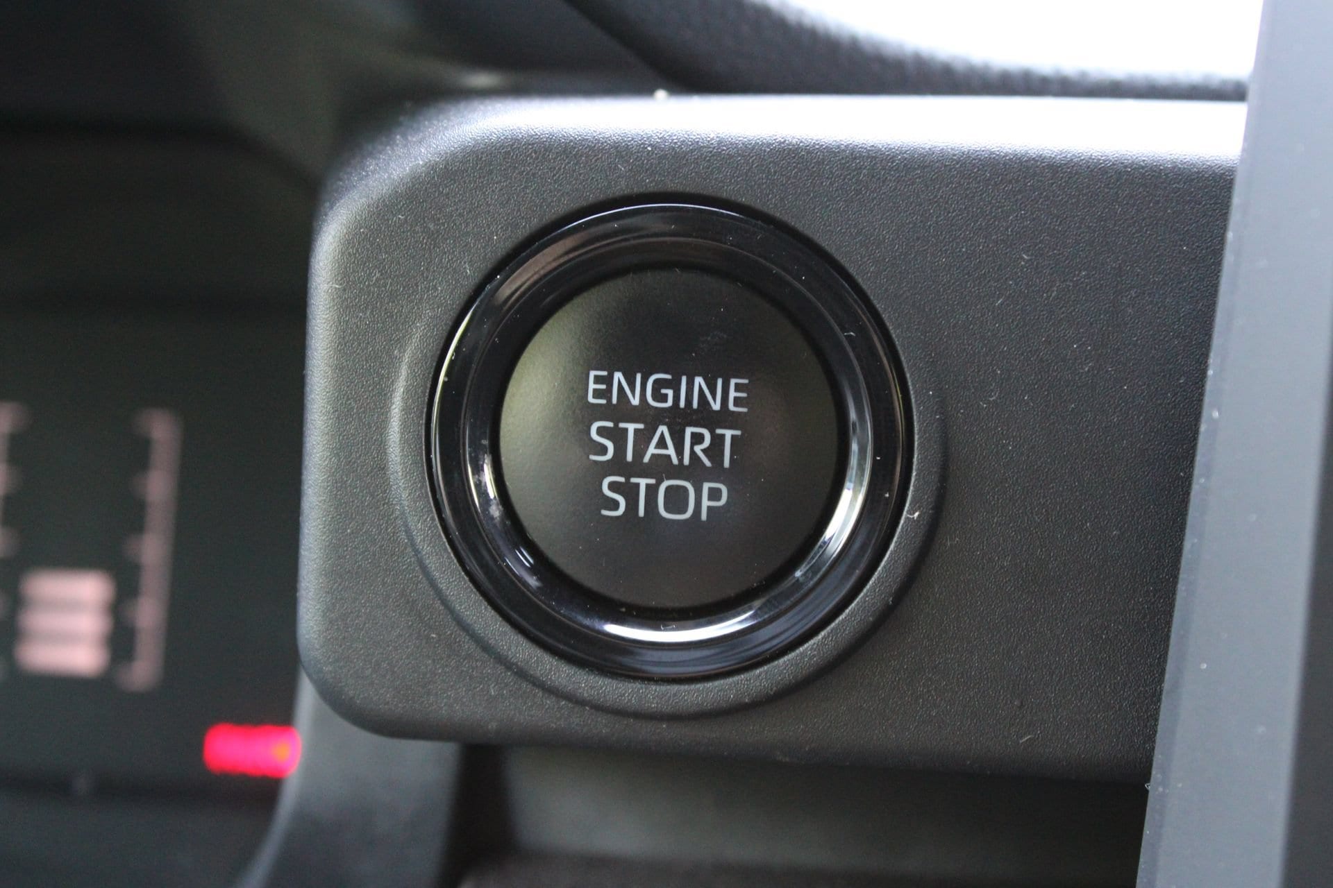 2025 Toyota Tacoma SR5 - Photo 33